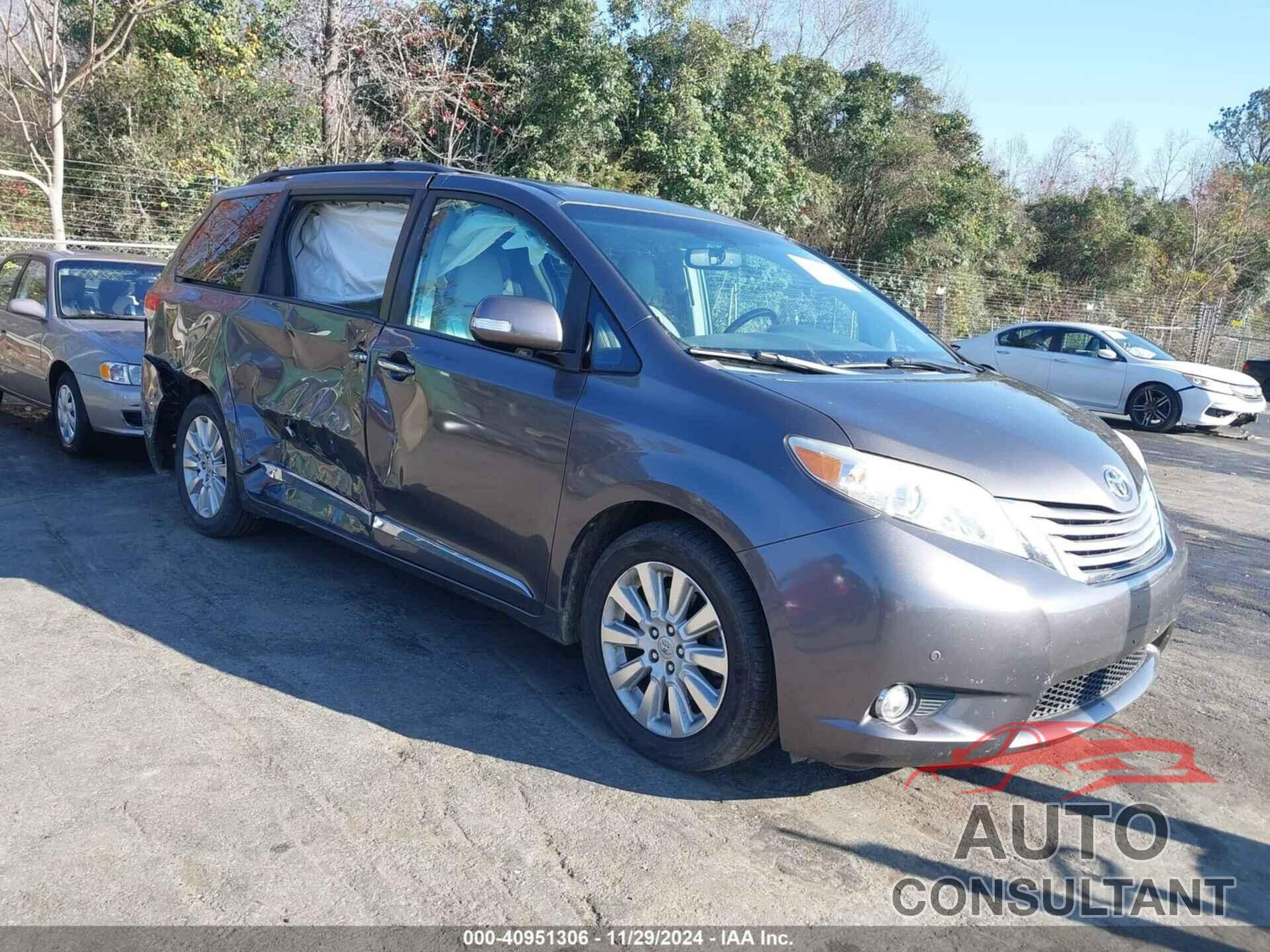 TOYOTA SIENNA 2013 - 5TDYK3DC4DS338782