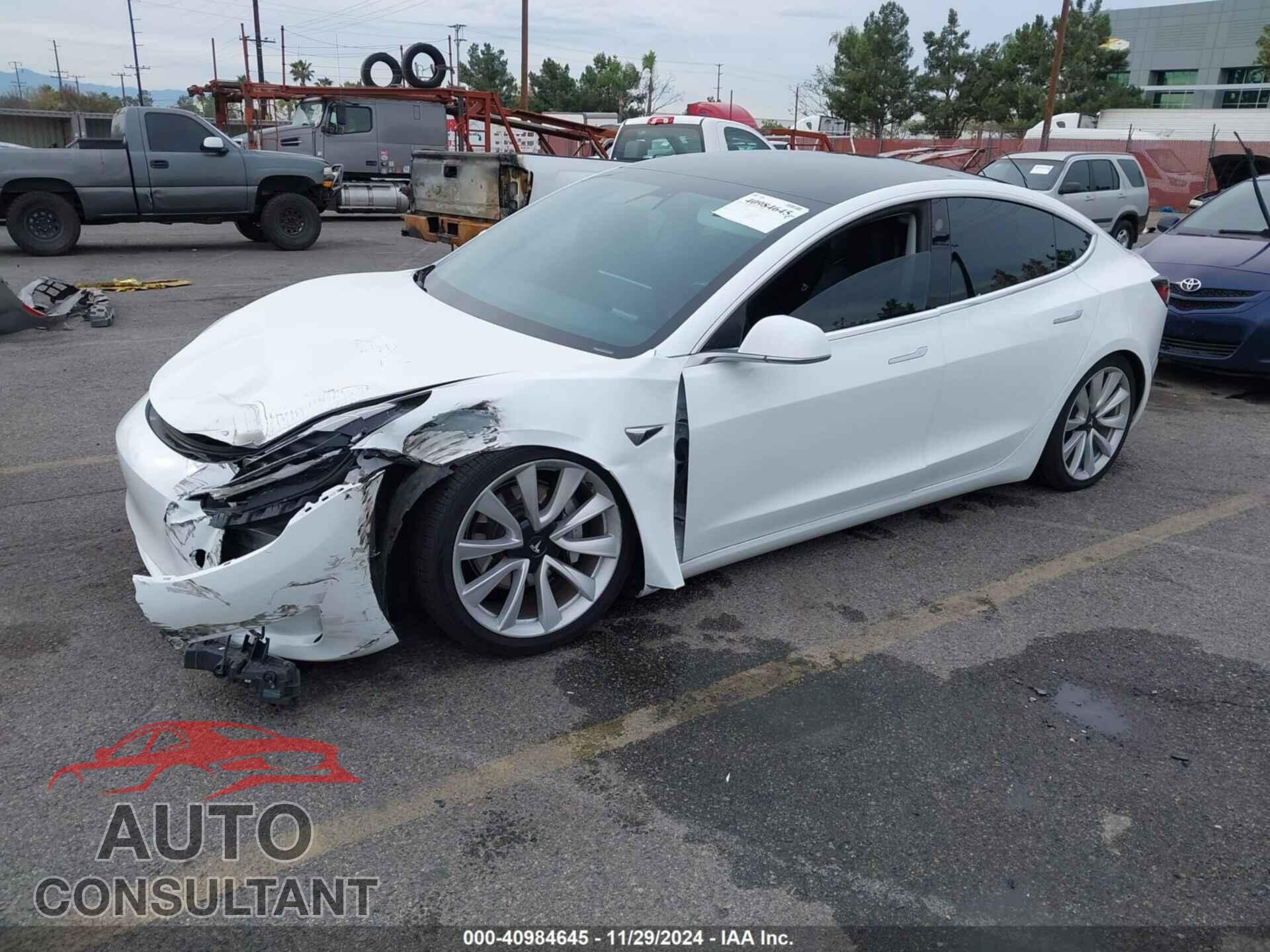 TESLA MODEL 3 2018 - 5YJ3E1EA7JF047759