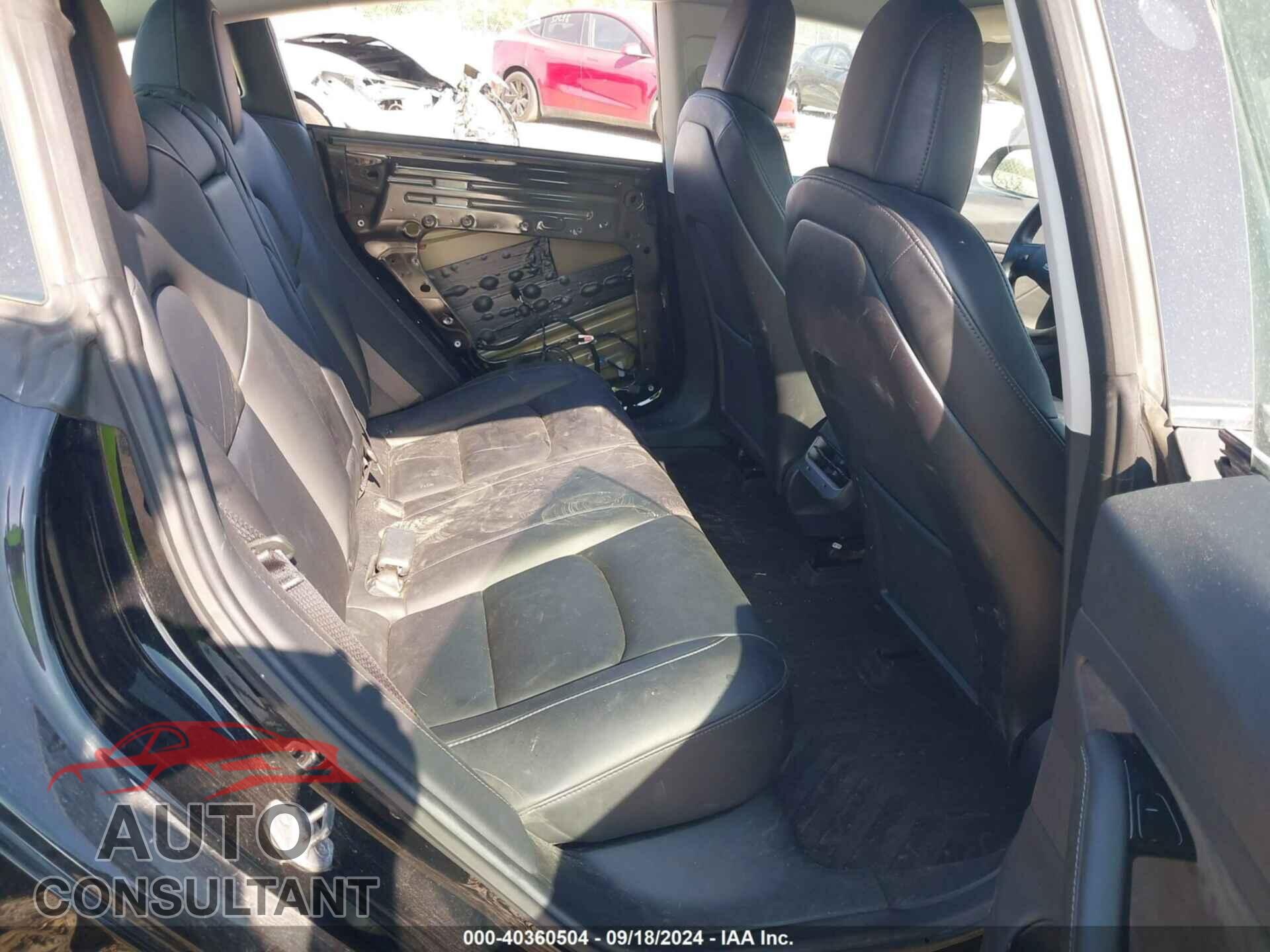 TESLA MODEL 3 2019 - 5YJ3E1EA5KF297910