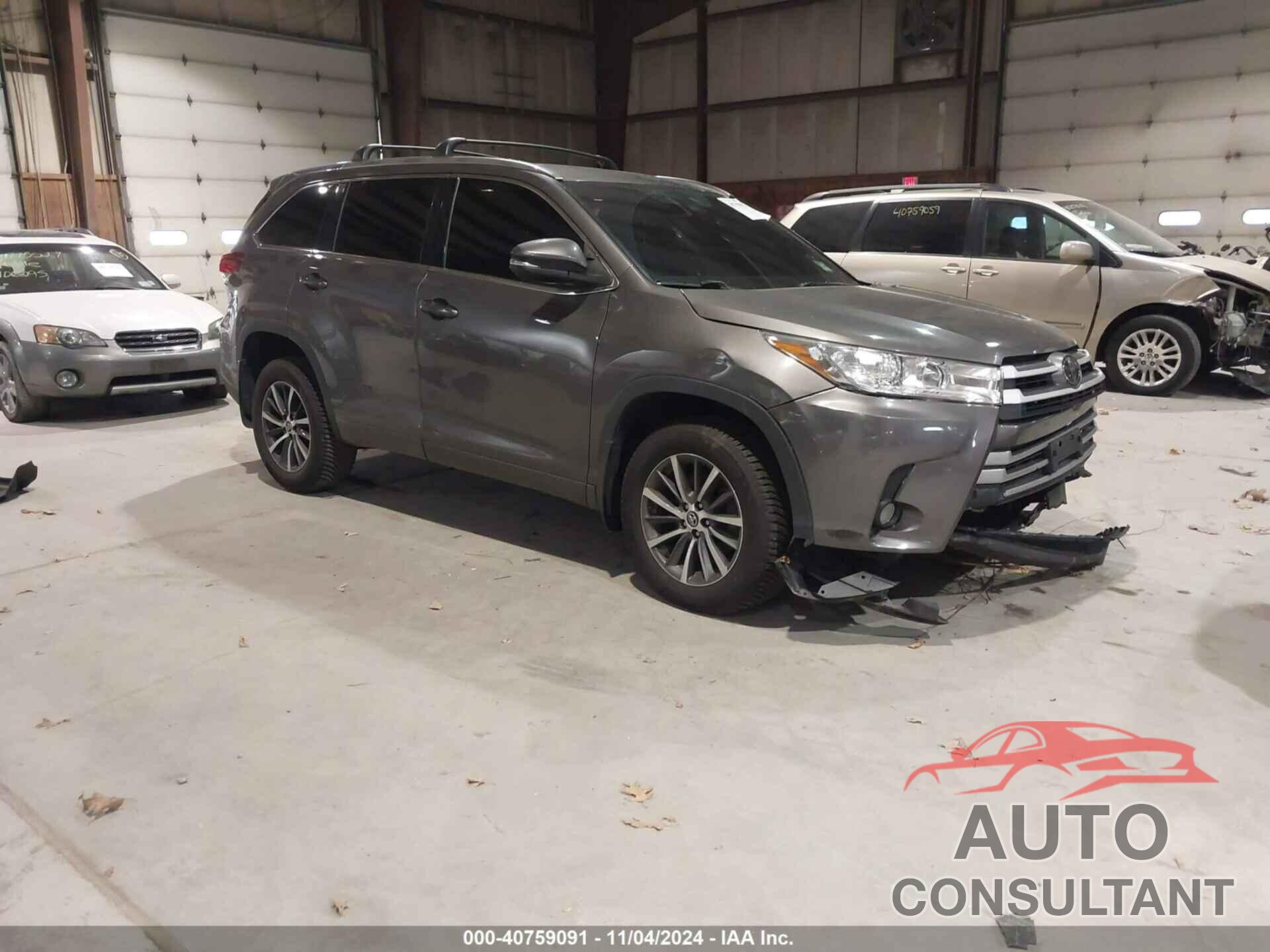 TOYOTA HIGHLANDER 2018 - 5TDJZRFH1JS554660