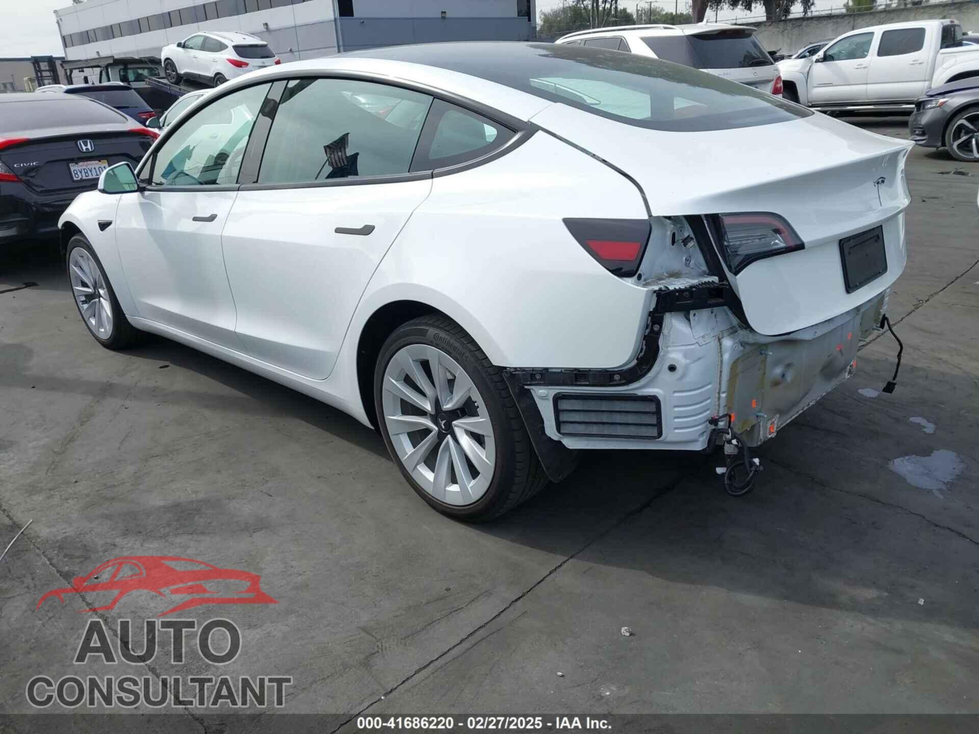 TESLA MODEL 3 2022 - 5YJ3E1EA8NF327812