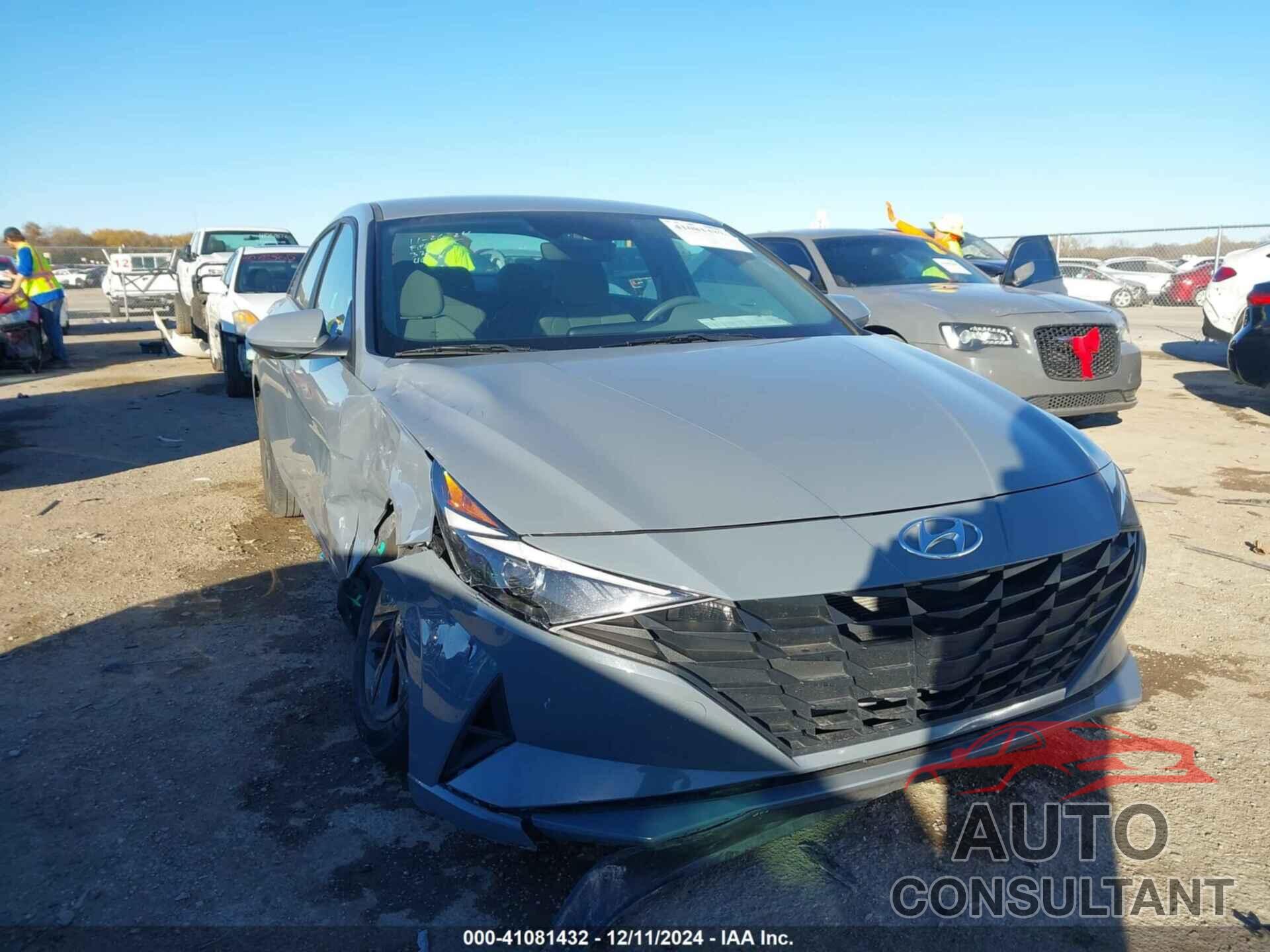 HYUNDAI ELANTRA 2022 - KMHLM4AG7NU241554