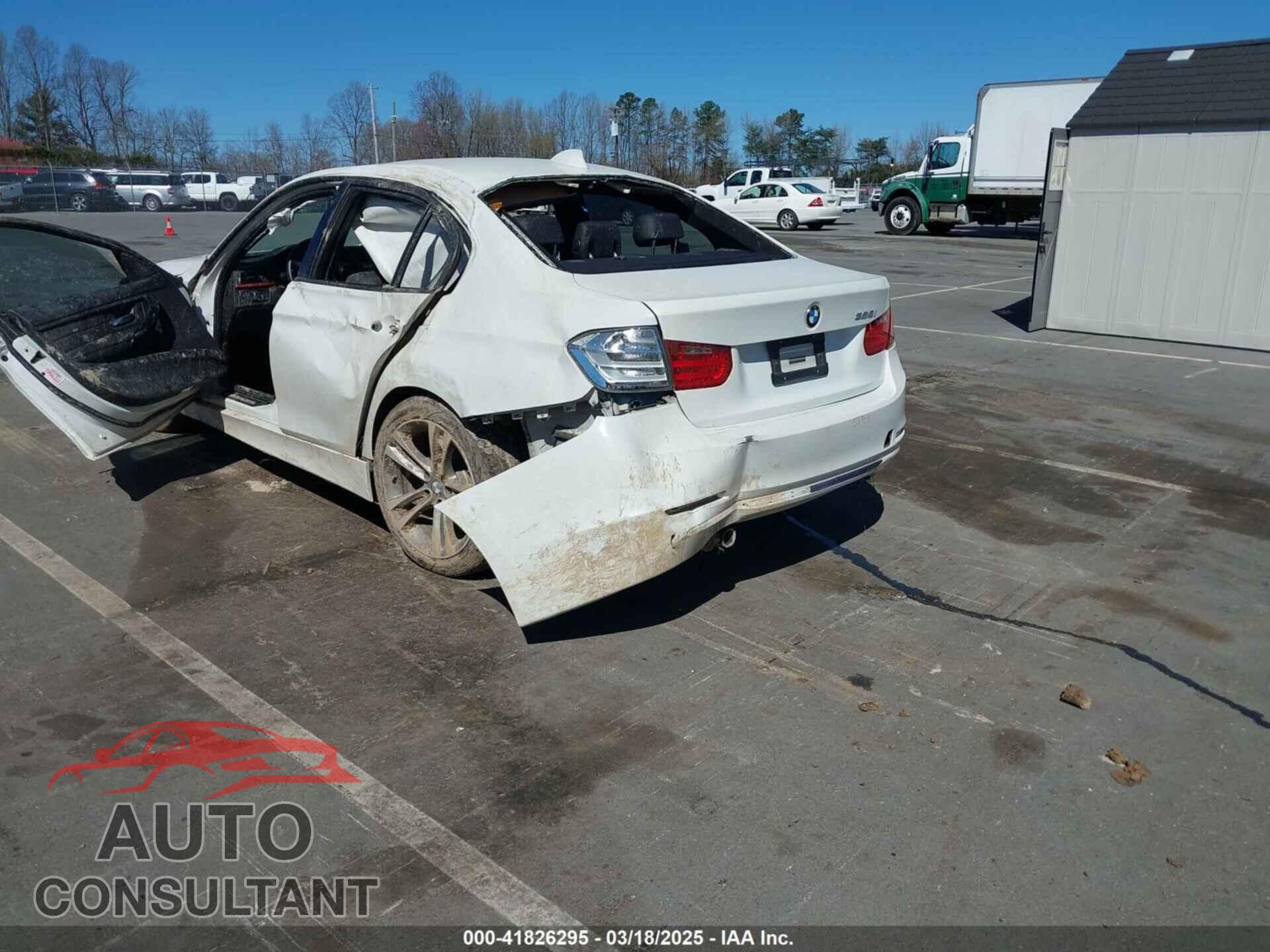 BMW 328I 2013 - WBA3A5G59DNP25529