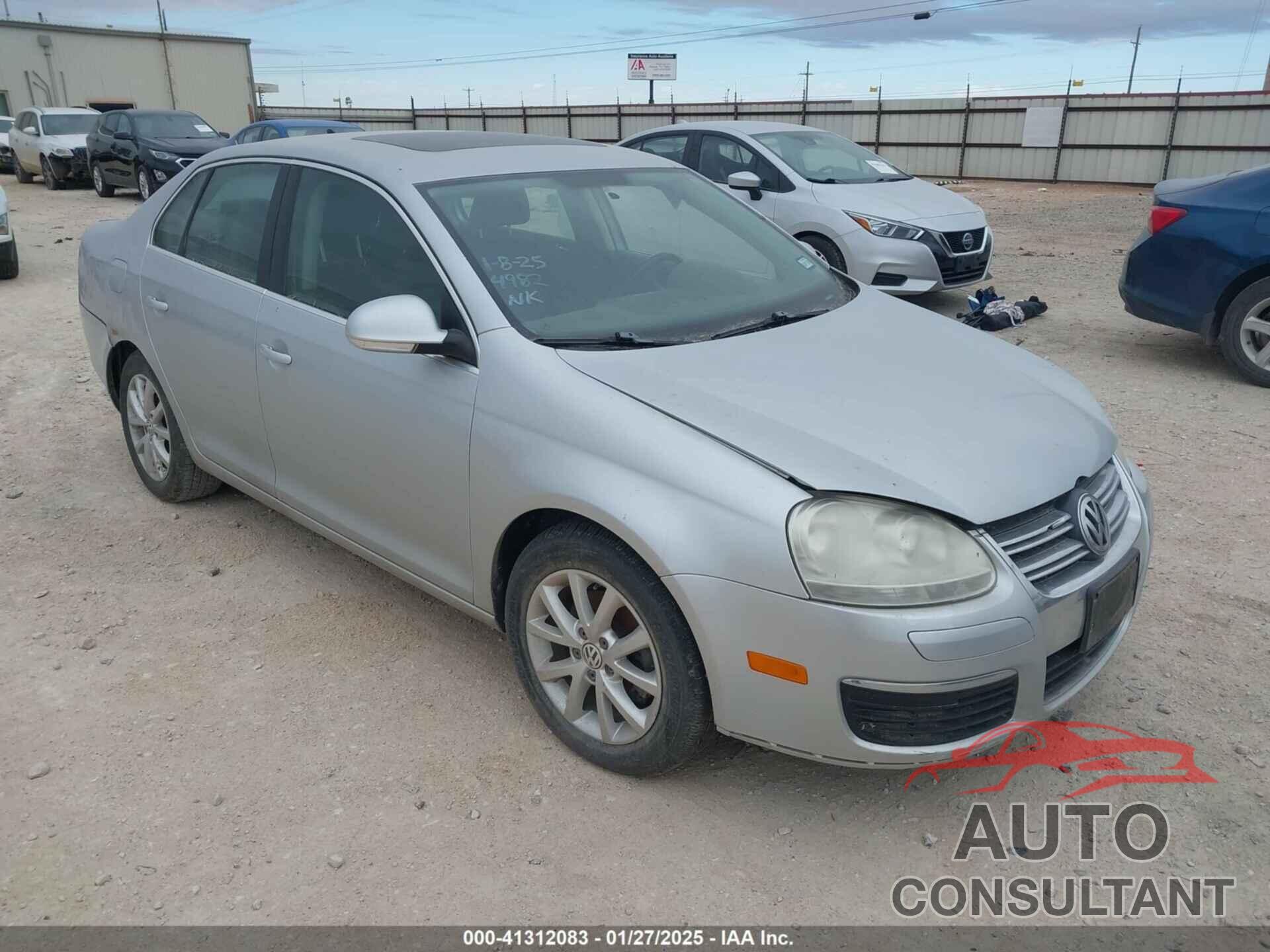 VOLKSWAGEN JETTA 2010 - 3VWRZ7AJ6AM114982