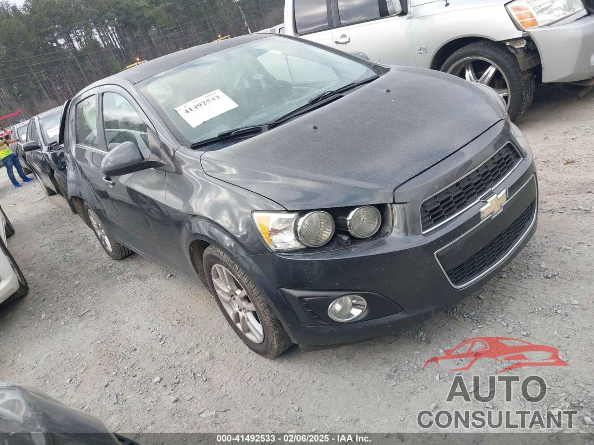 CHEVROLET SONIC 2016 - 1G1JC6SH6G4103579