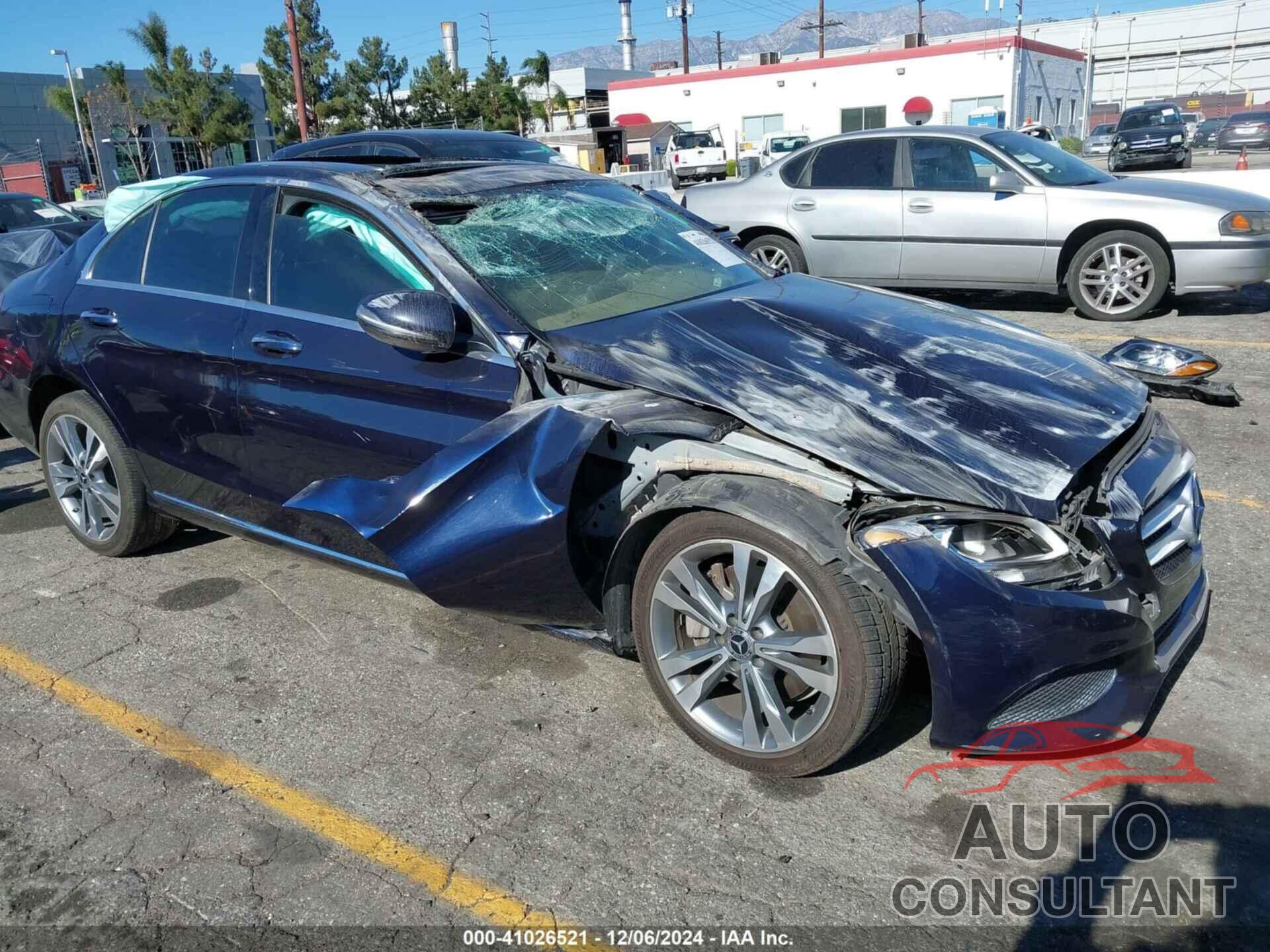MERCEDES-BENZ C 300 2018 - 55SWF4JB2JU279744