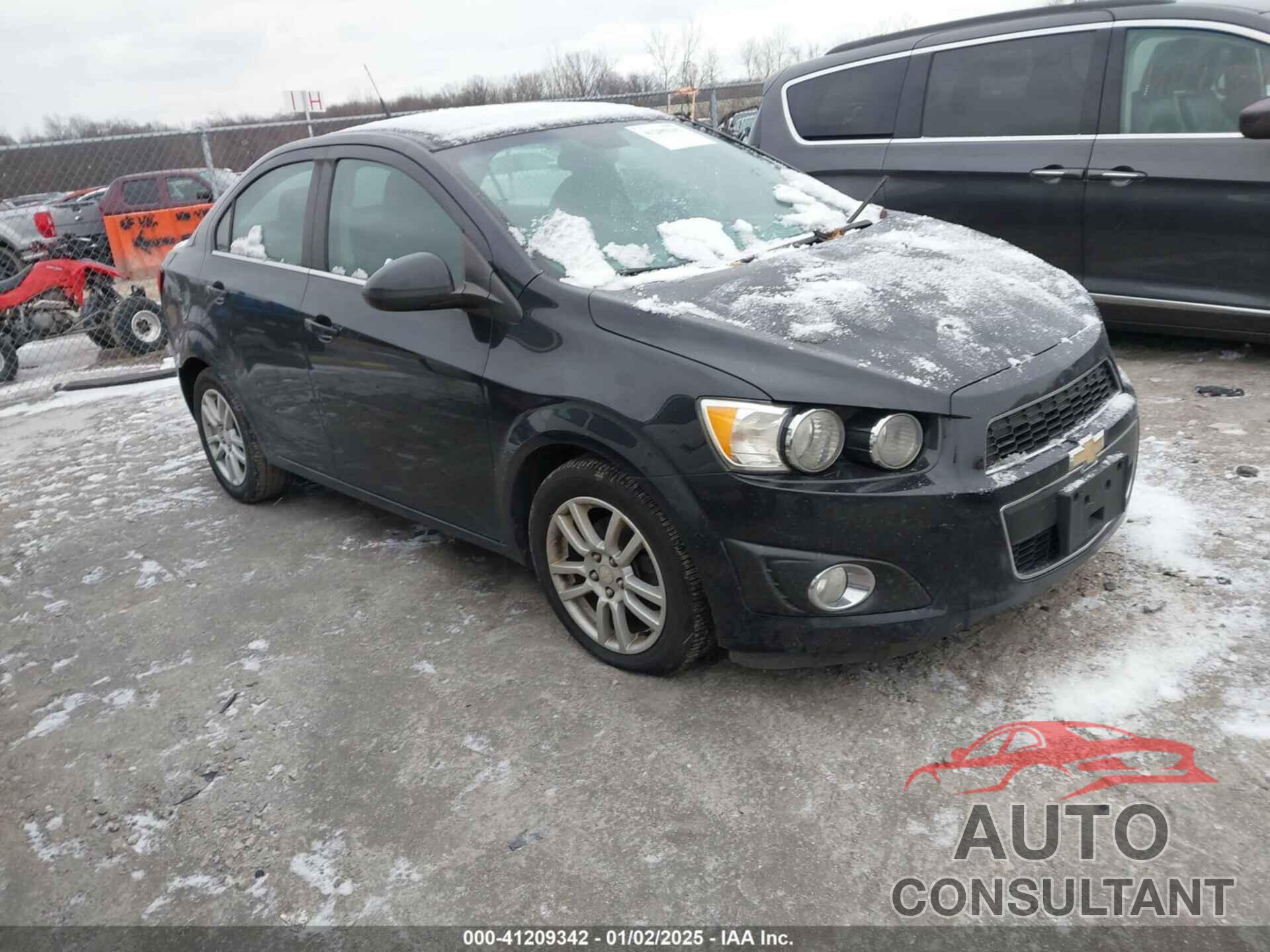 CHEVROLET SONIC 2013 - 1G1JC5SH9D4100097