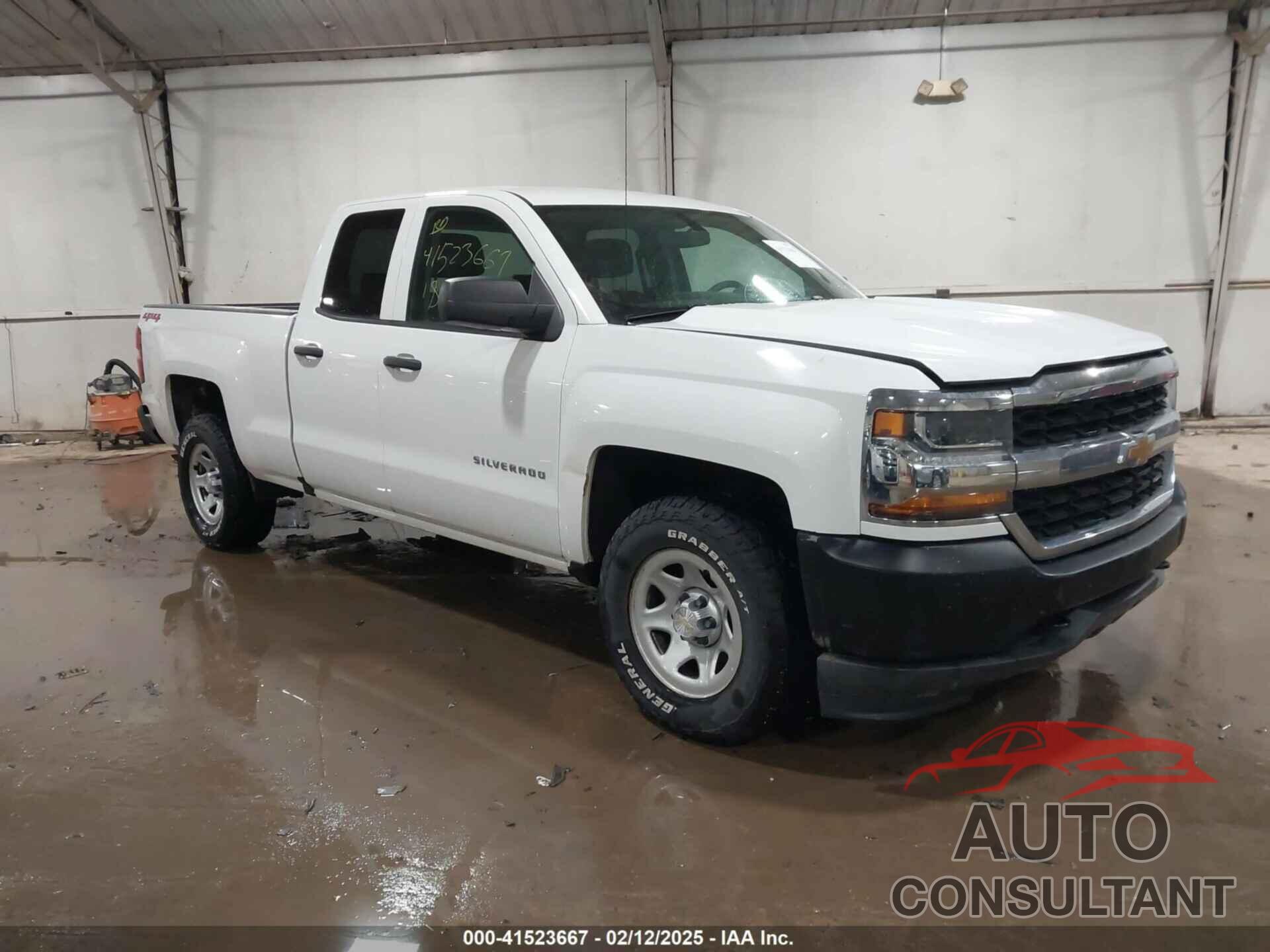 CHEVROLET SILVERADO 1500 2018 - 1GCVKNEH3JZ223271