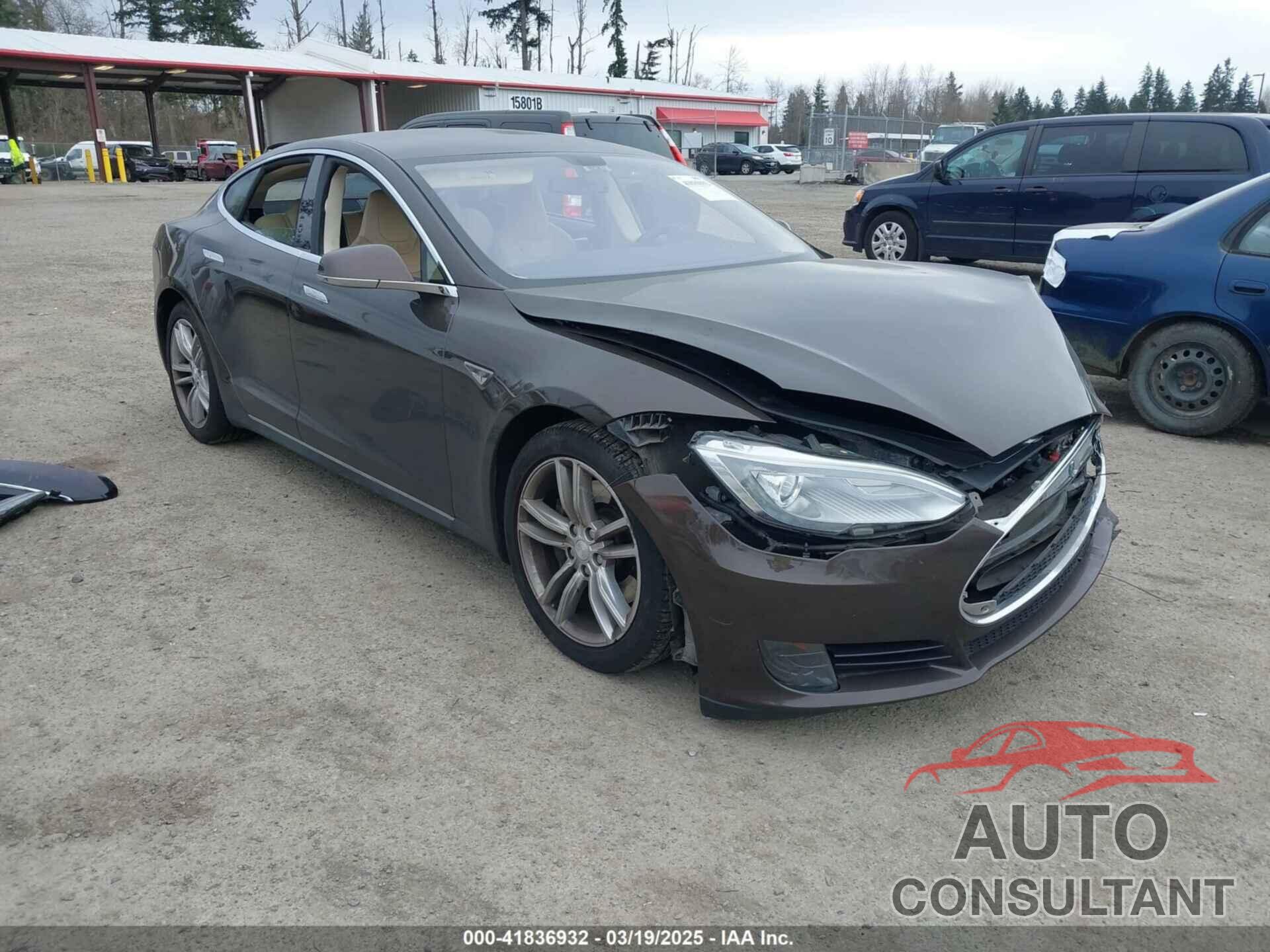 TESLA MODEL S 2013 - 5YJSA1DG5DFP09632