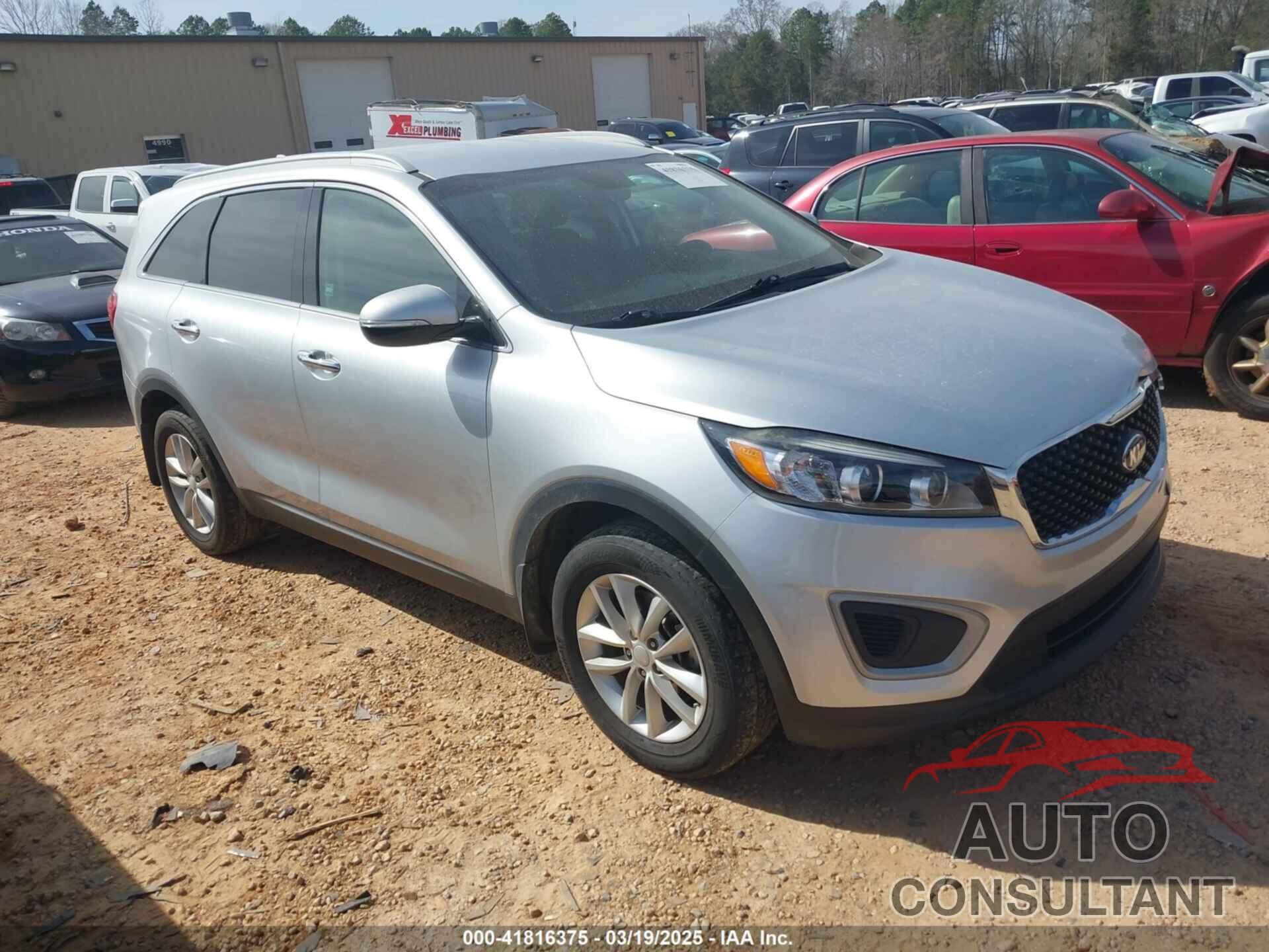 KIA SORENTO 2018 - 5XYPG4A33JG417196