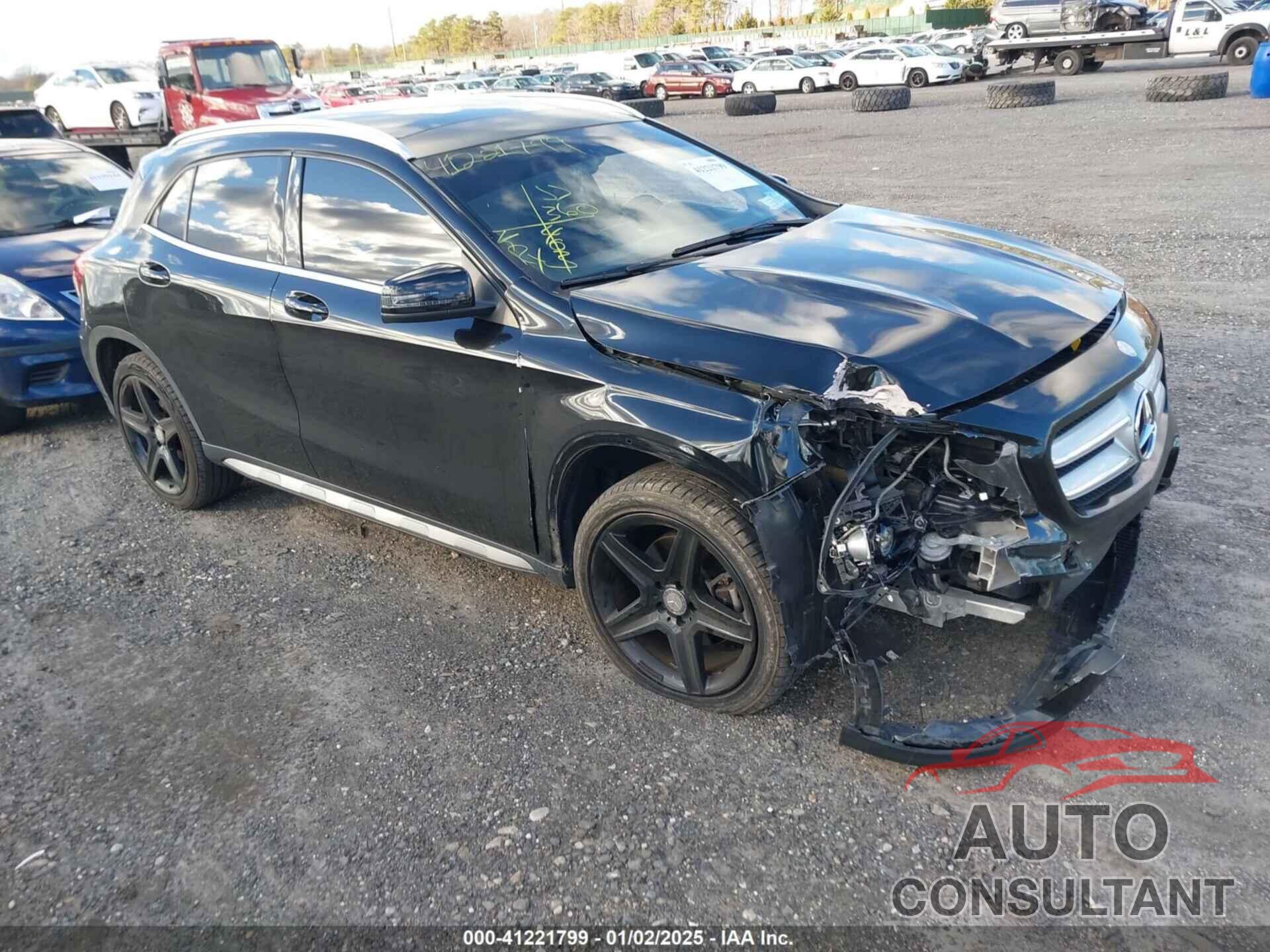 MERCEDES-BENZ GLA 250 2015 - WDCTG4GBXFJ070528