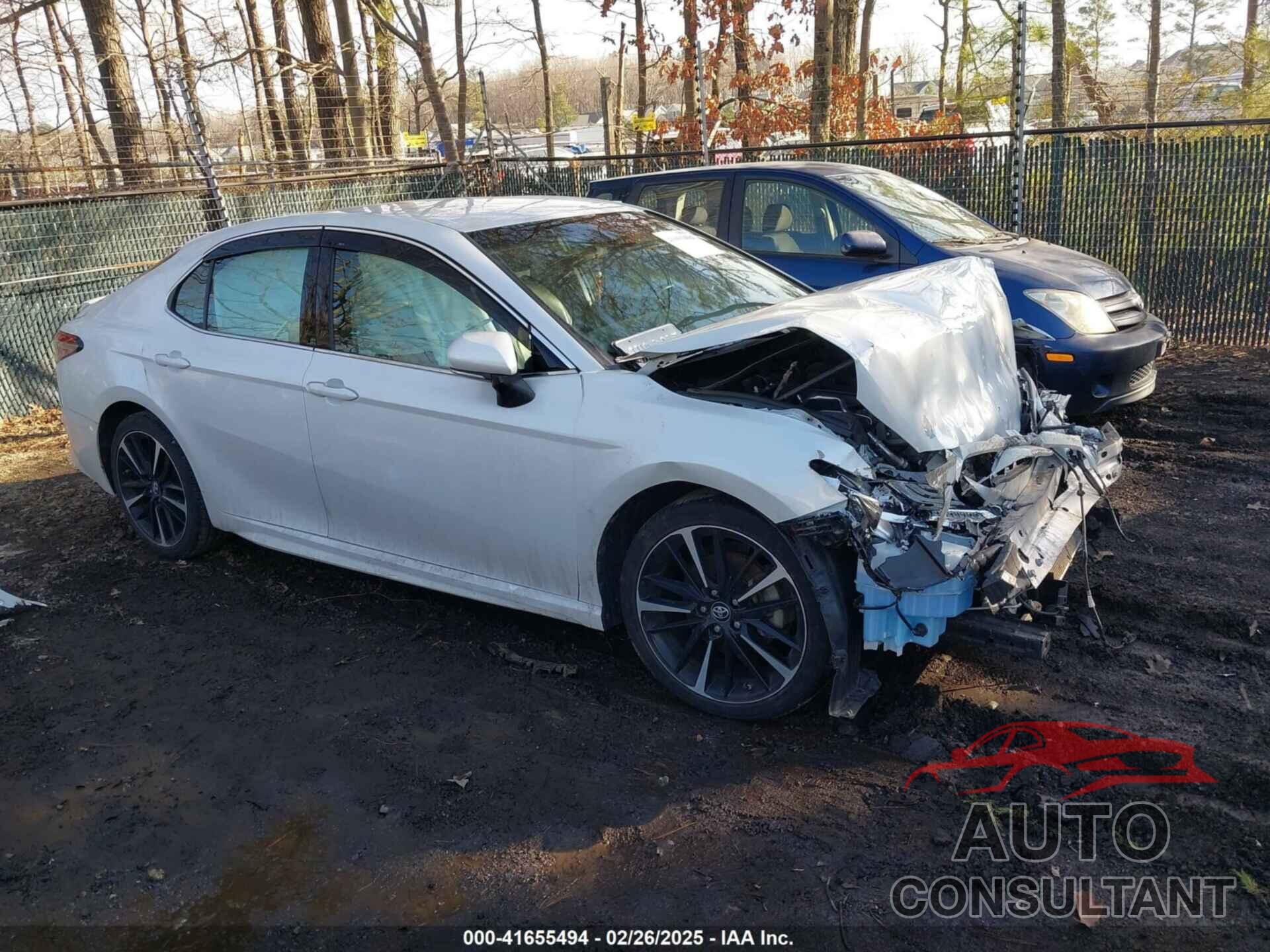TOYOTA CAMRY 2018 - 4T1B61HK7JU002076