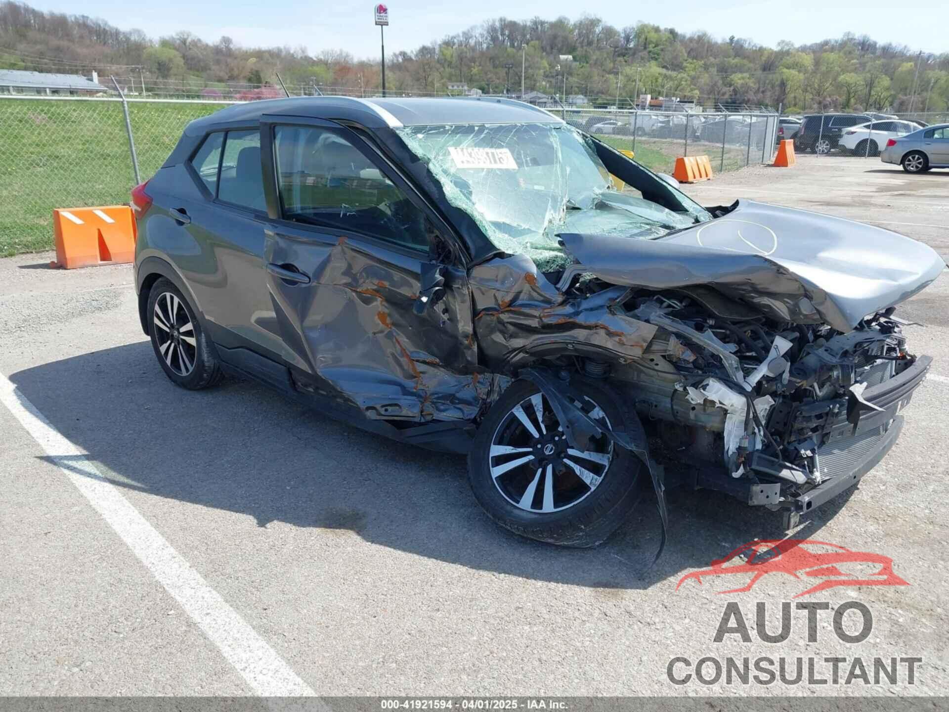 NISSAN KICKS 2018 - 3N1CP5CUXJL541486