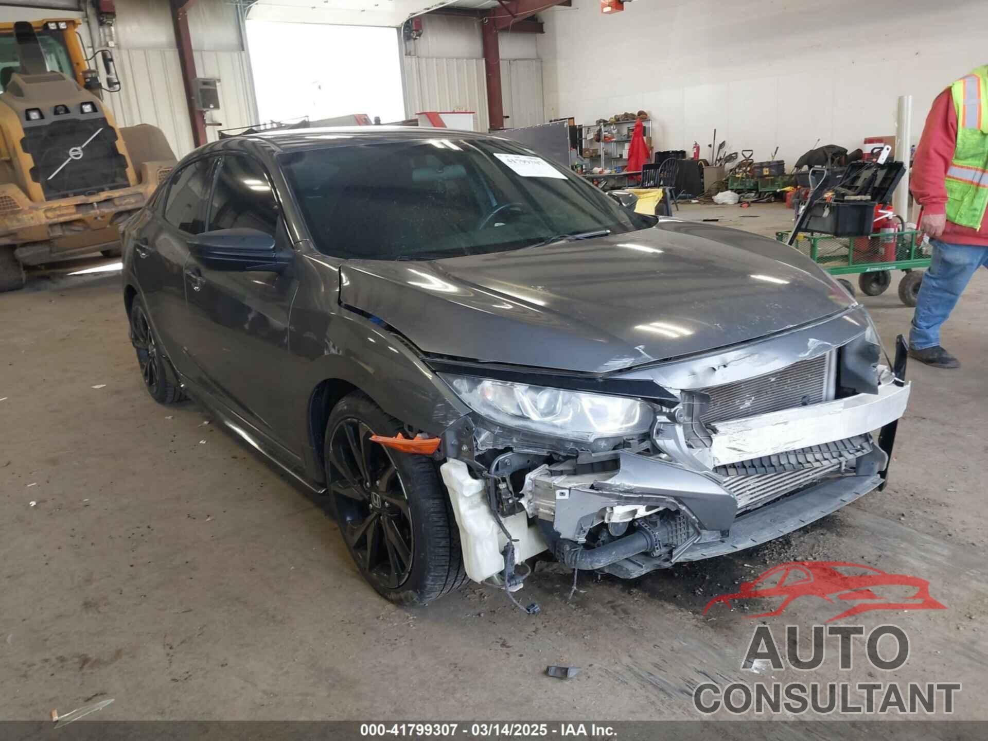 HONDA CIVIC 2018 - SHHFK7H45JU419340