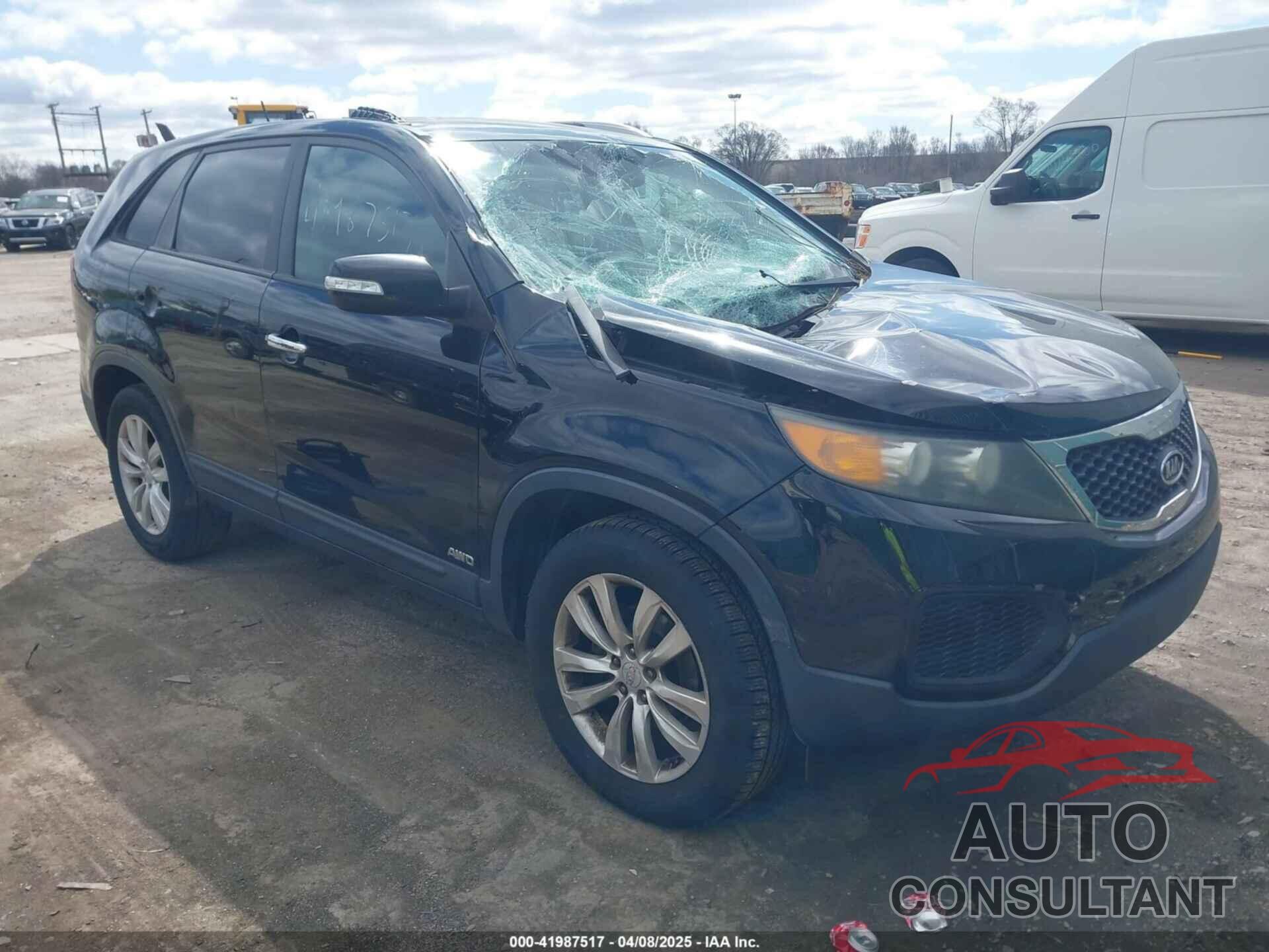 KIA SORENTO 2011 - 5XYKTDA27BG069952