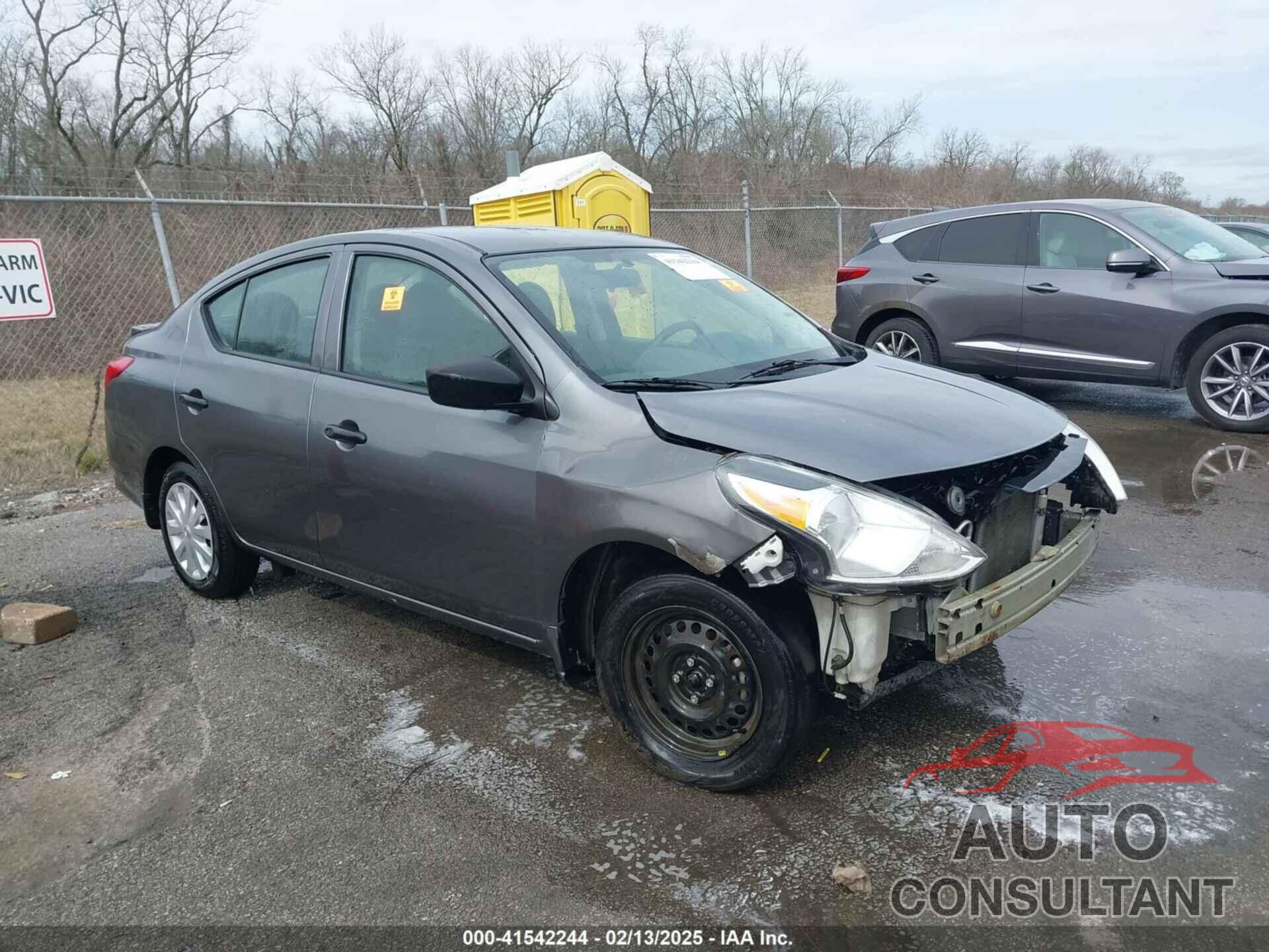NISSAN VERSA 2017 - 3N1CN7AP4HL895626