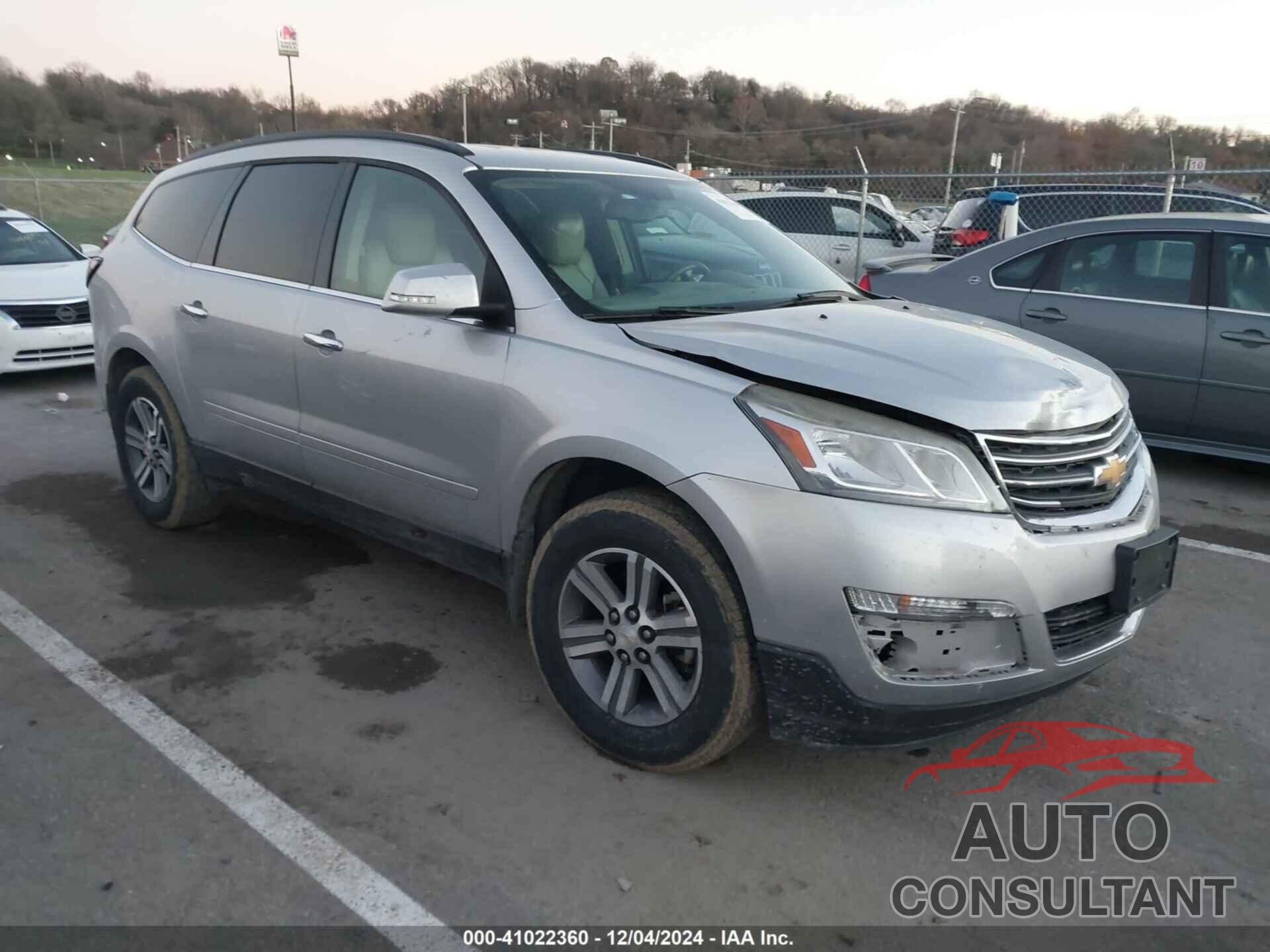 CHEVROLET TRAVERSE 2015 - 1GNKRHKD8FJ305446
