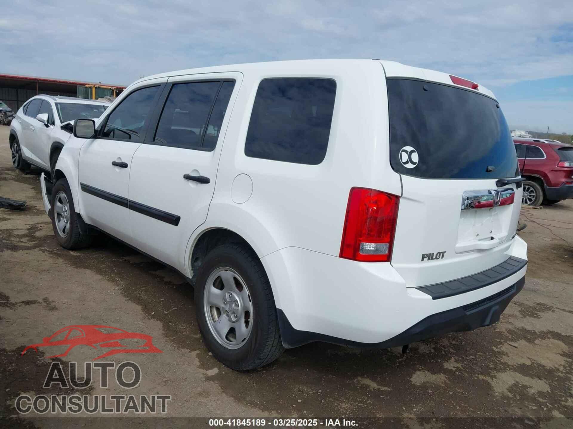 HONDA PILOT 2013 - 5FNYF4H21DB021767