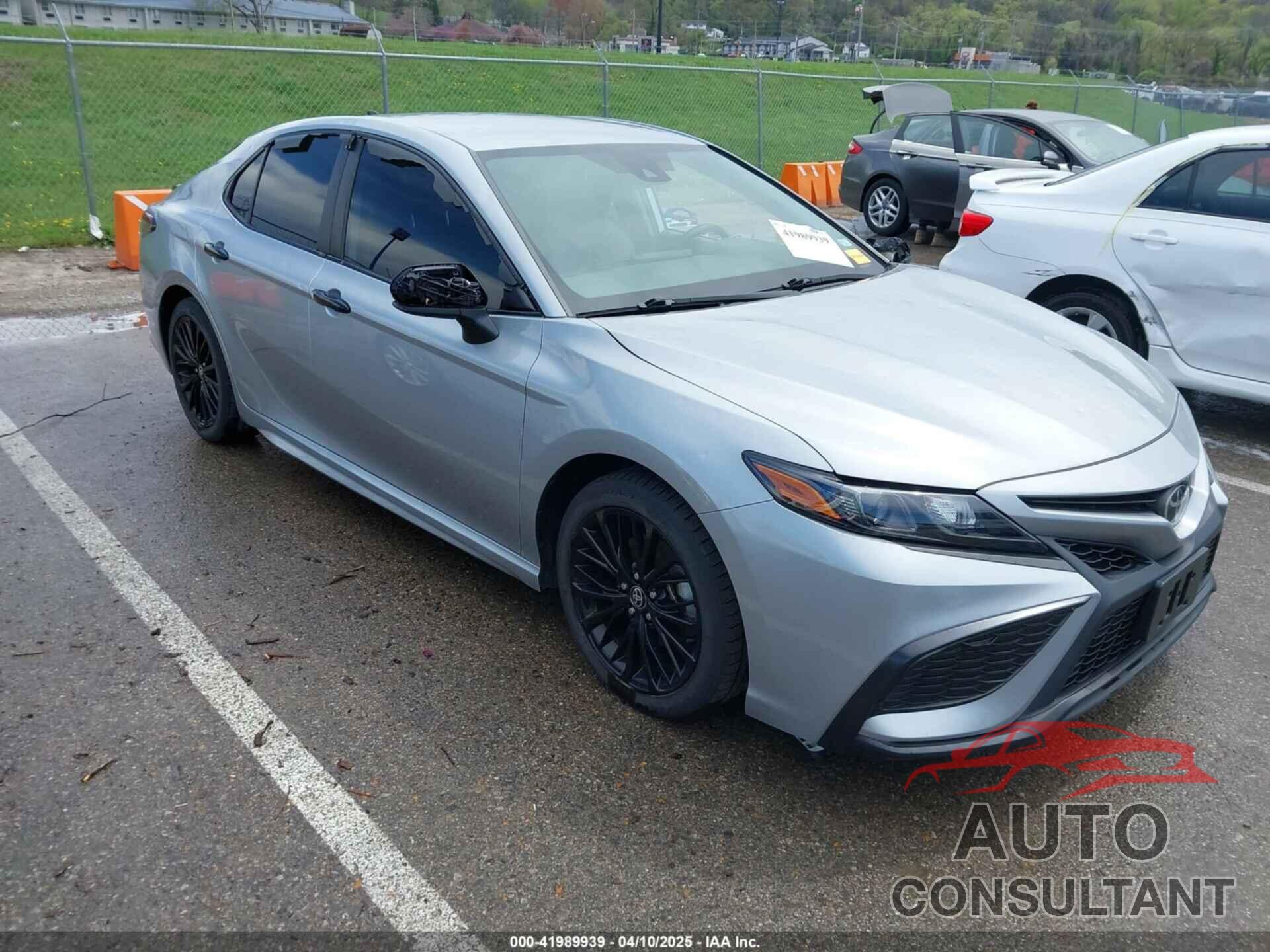 TOYOTA CAMRY 2021 - 4T1G11AK9MU462908