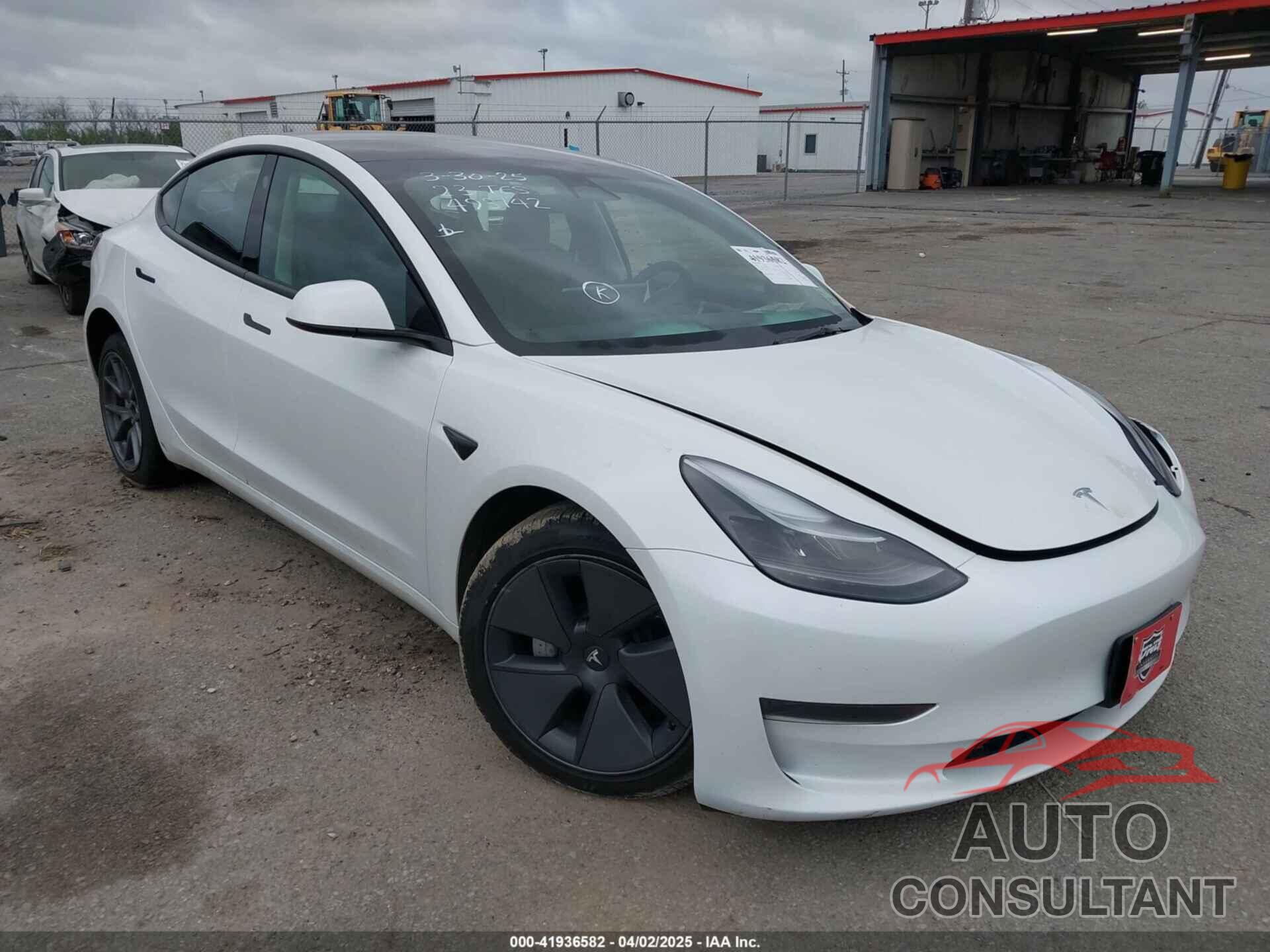 TESLA MODEL 3 2023 - 5YJ3E1EA3PF493142