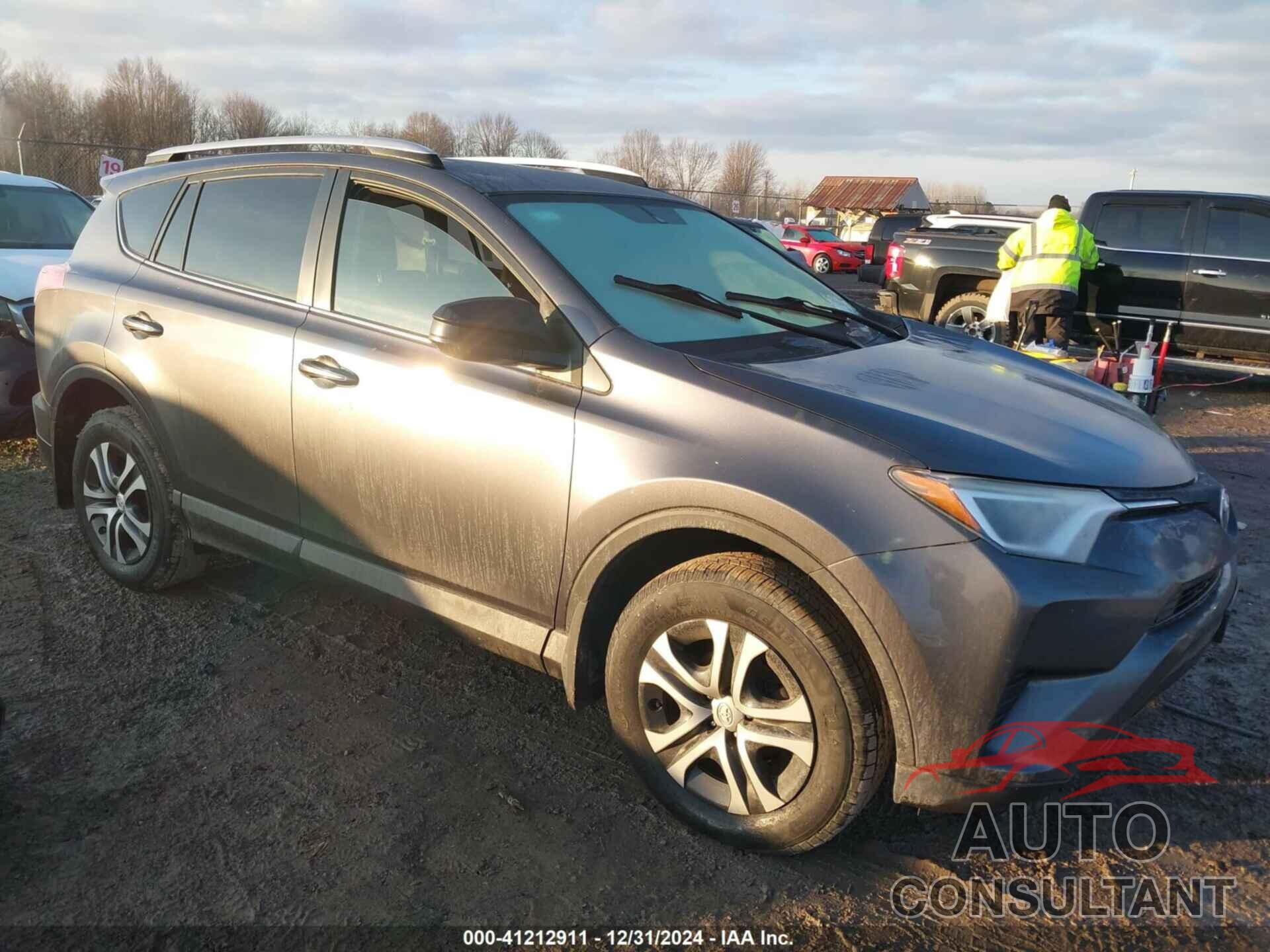 TOYOTA RAV4 2016 - JTMBFREV1GJ092661