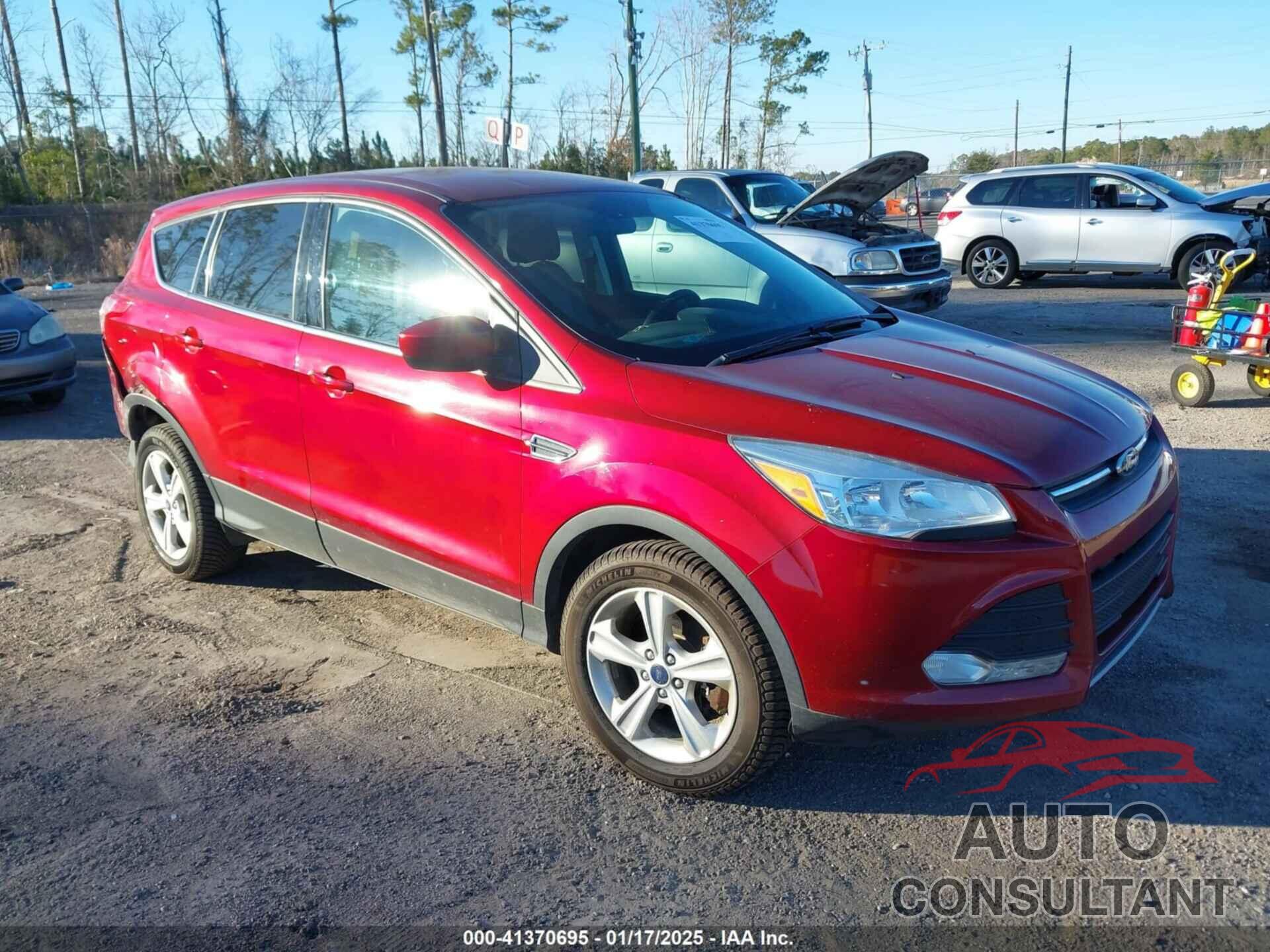 FORD ESCAPE 2015 - 1FMCU9GX4FUC17041