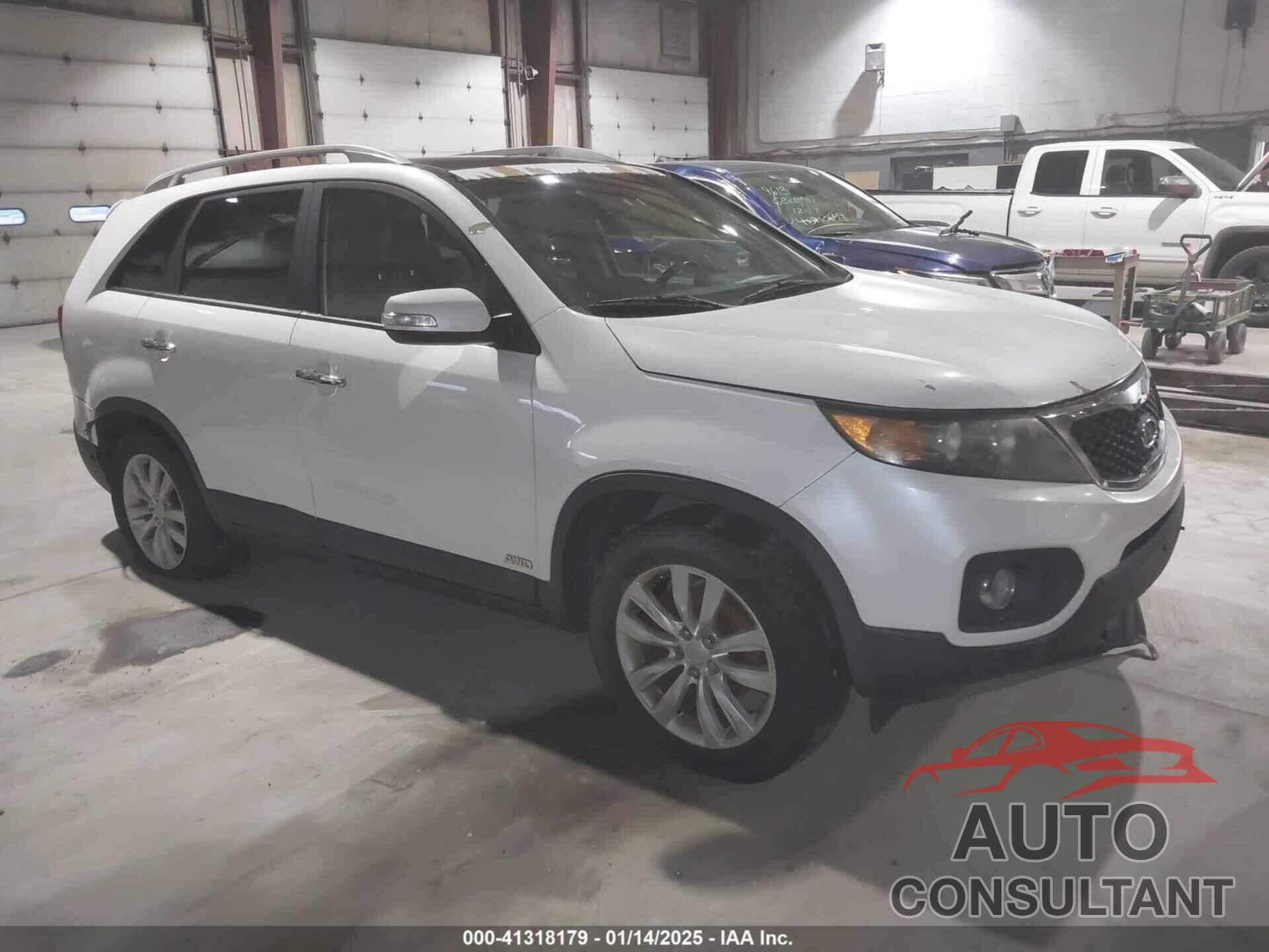 KIA SORENTO 2011 - 5XYKUDA25BG060096