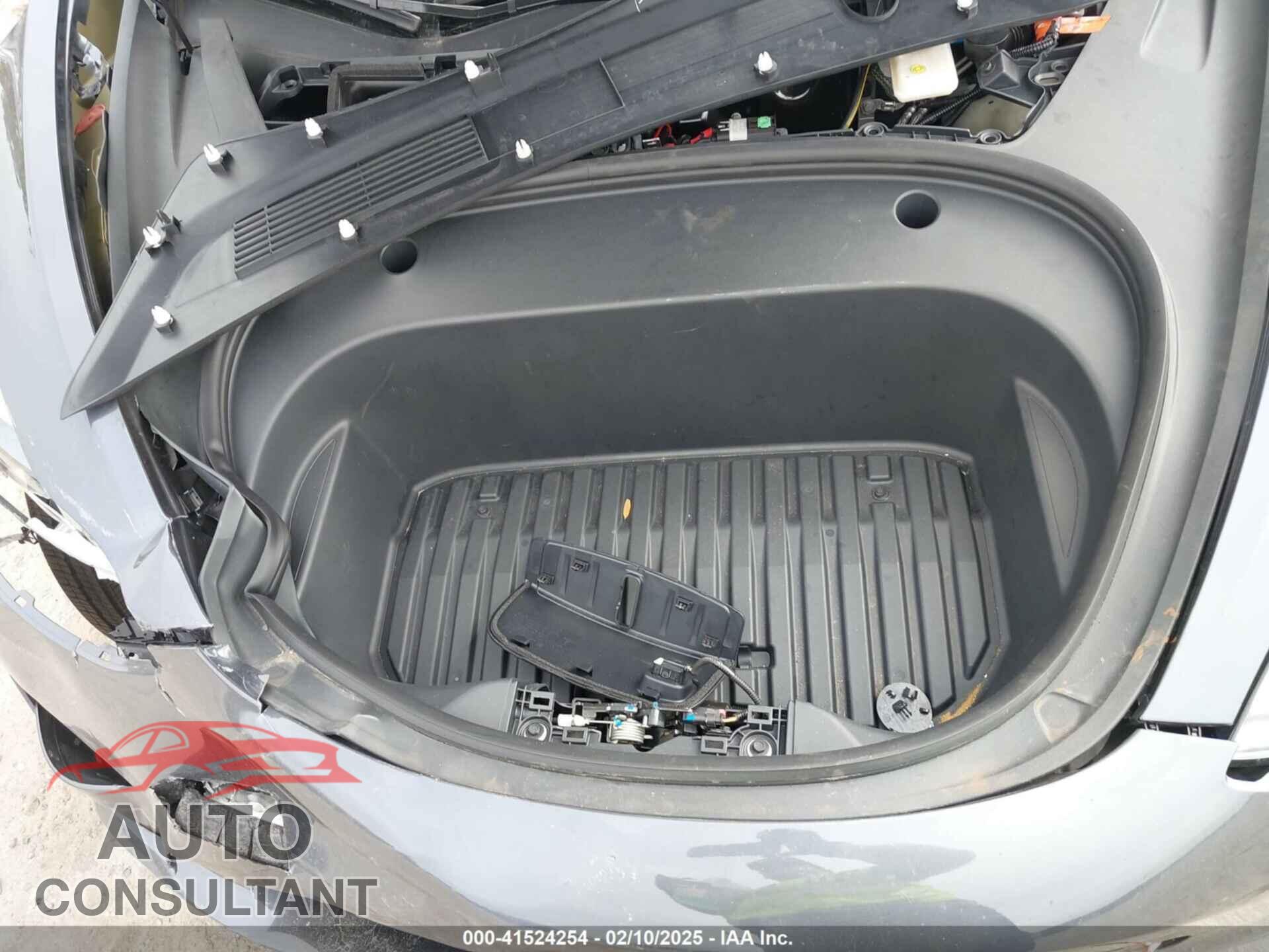 TESLA MODEL 3 2023 - 5YJ3E1EA7PF710871