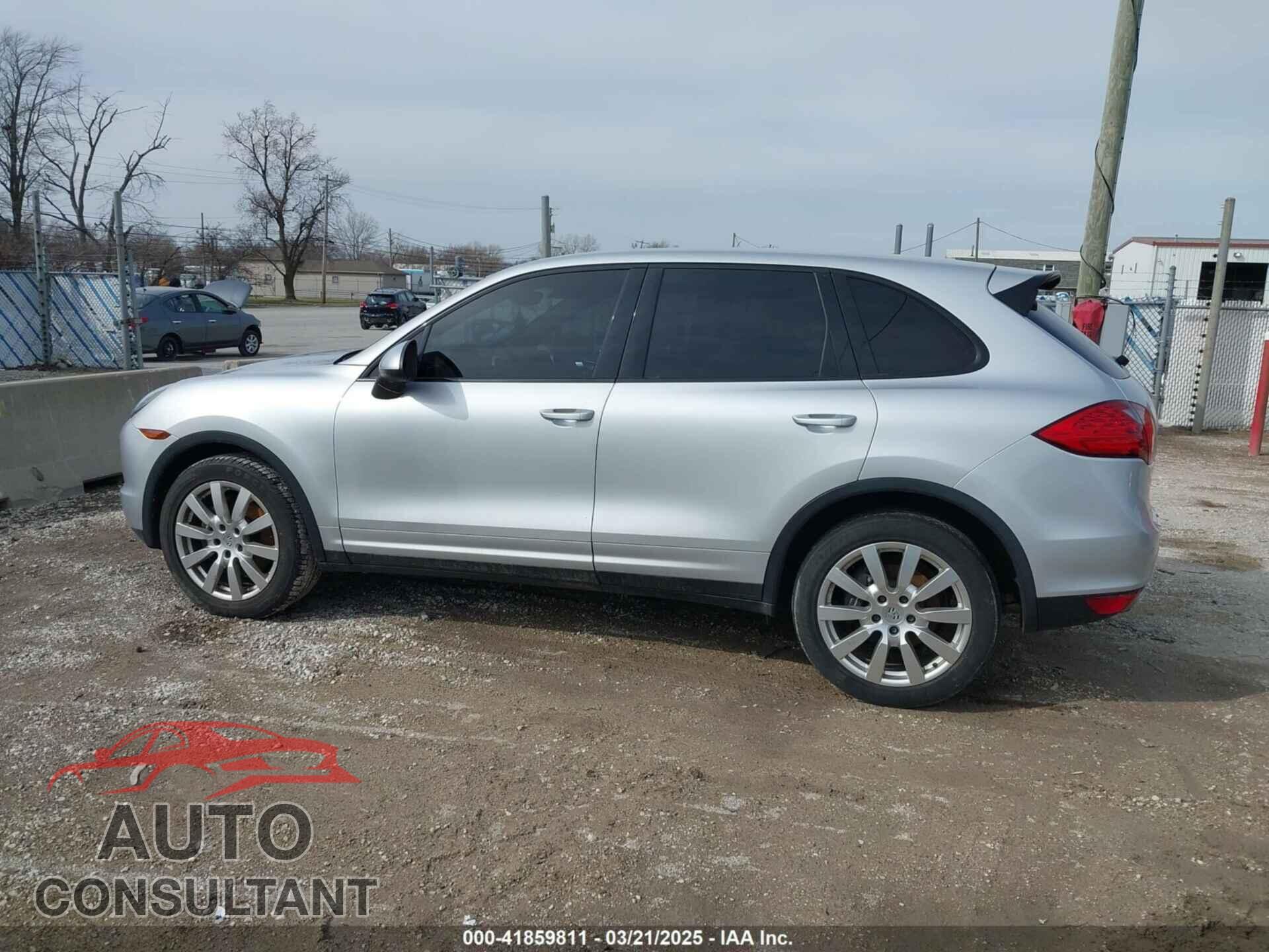 PORSCHE CAYENNE 2012 - WP1AA2A20CLA08498