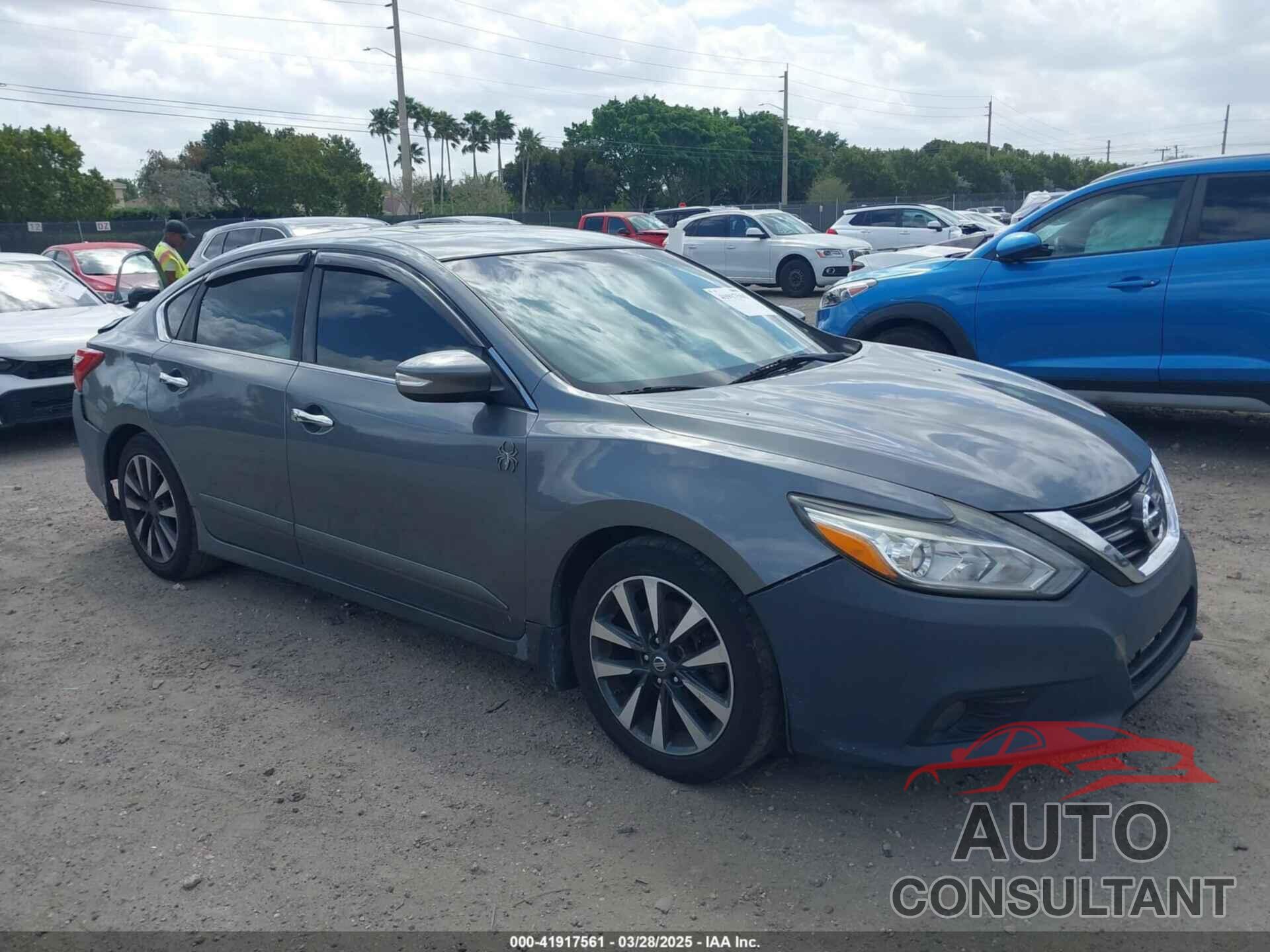 NISSAN ALTIMA 2017 - 1N4AL3AP8HC124901