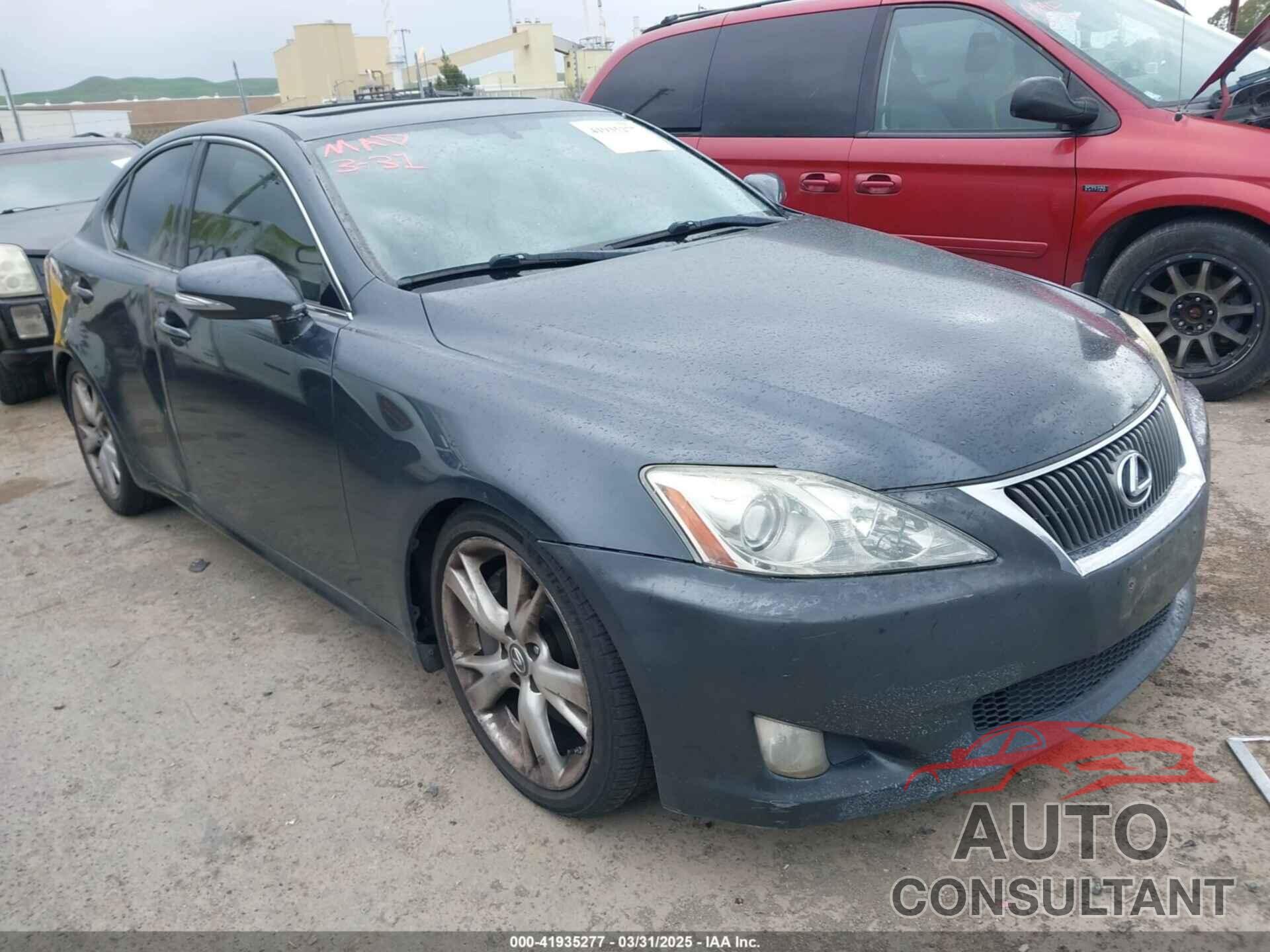 LEXUS IS 350 2009 - JTHBE262092017184
