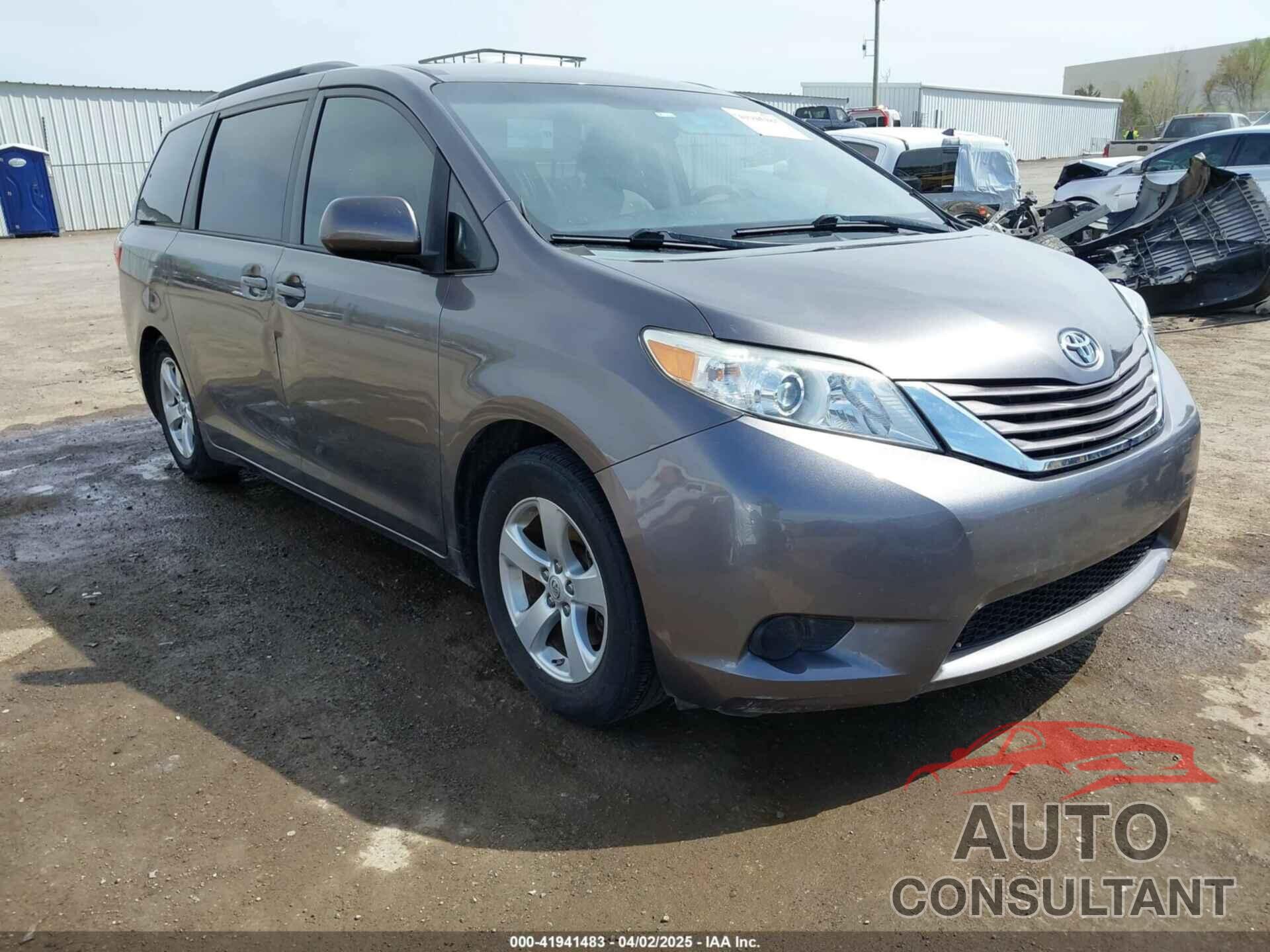 TOYOTA SIENNA 2015 - 5TDKK3DC5FS575077