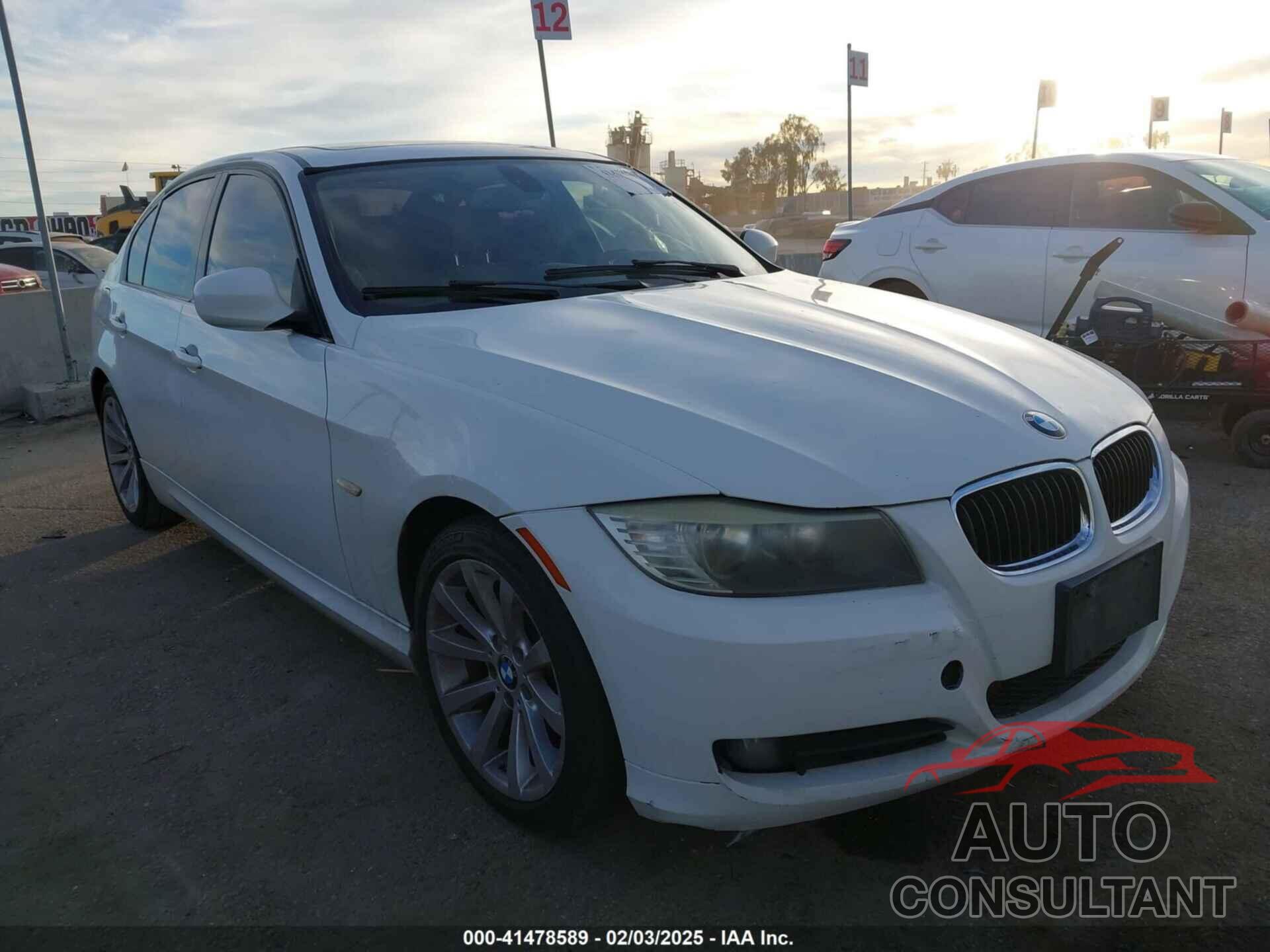 BMW 328I 2011 - WBAPH5G50BNM74605
