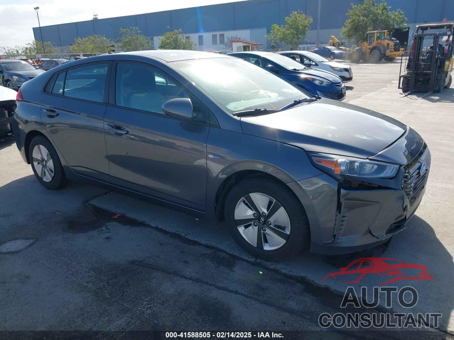 HYUNDAI IONIQ HYBRID 2018 - KMHC65LC0JU065418