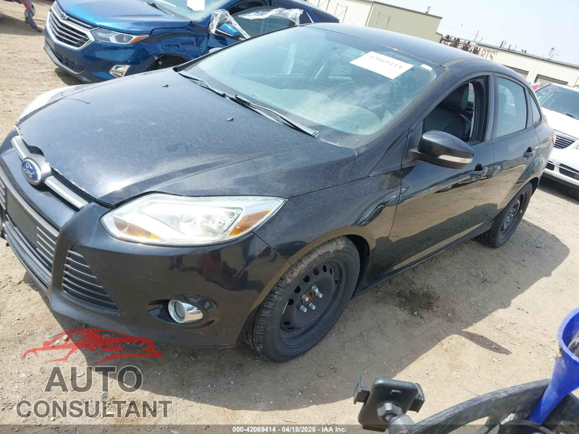 FORD FOCUS 2014 - 1FADP3F25EL214047