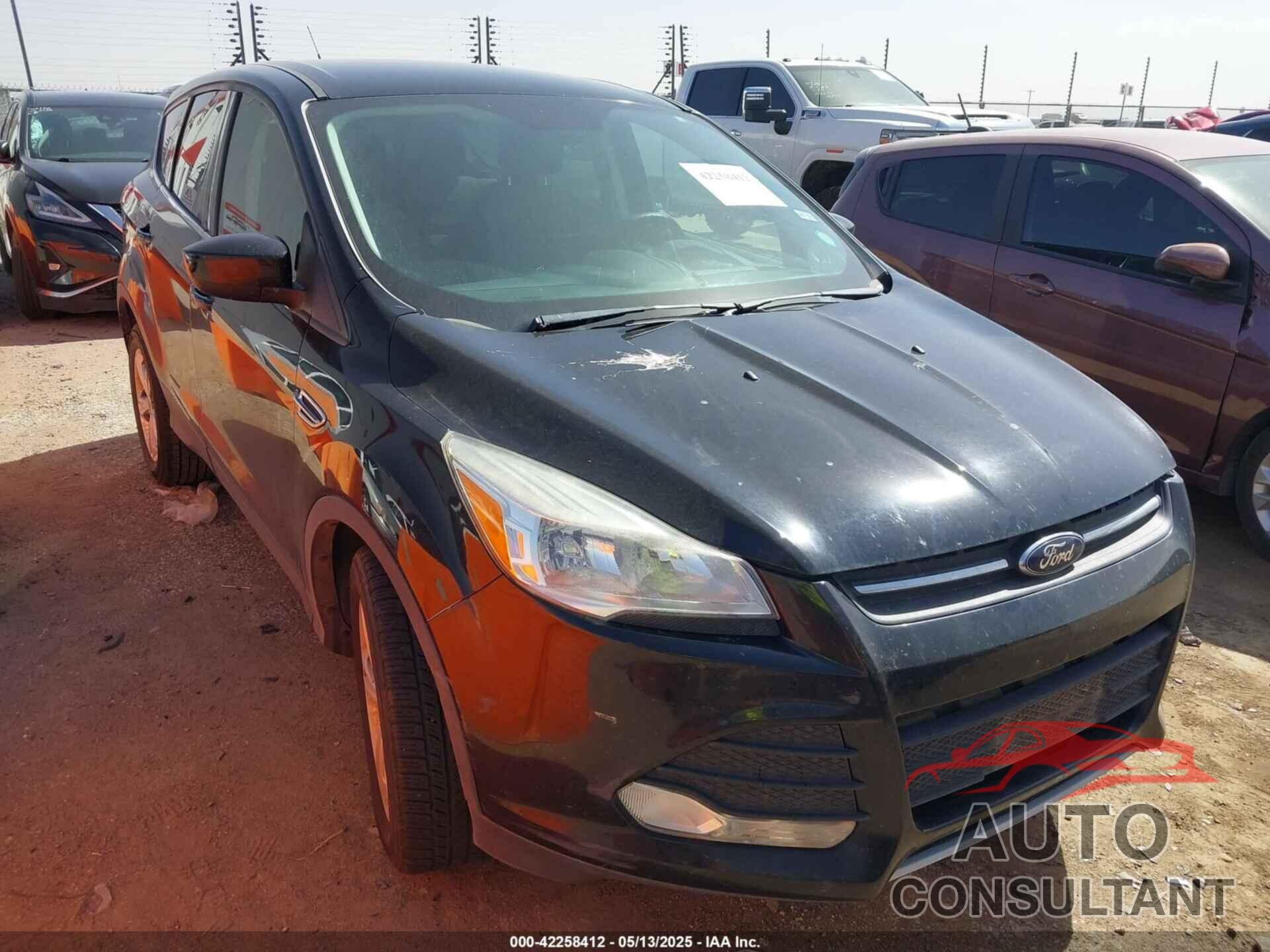 FORD ESCAPE 2016 - 1FMCU0G92GUA54579