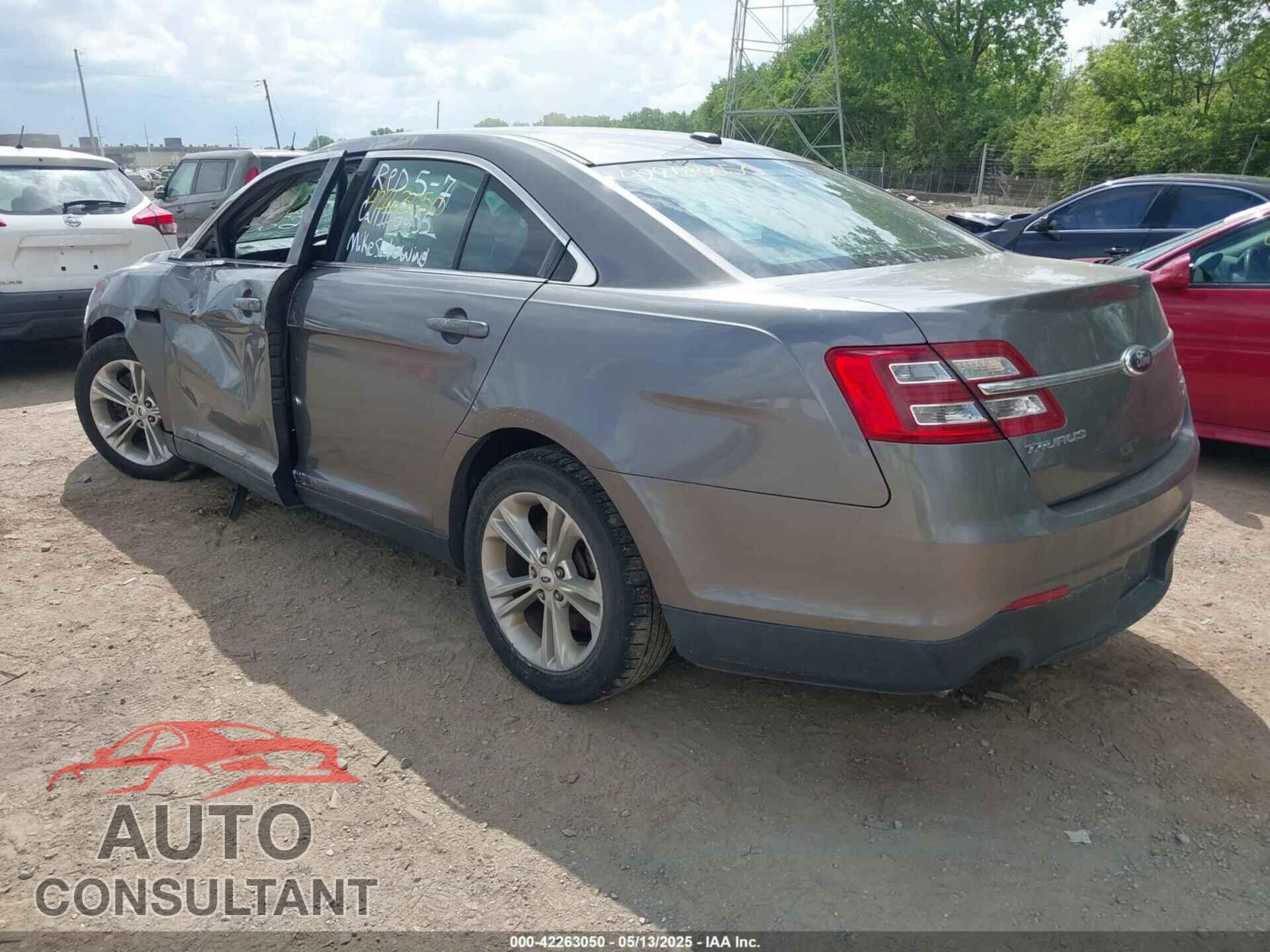 FORD TAURUS 2013 - 1FAHP2E89DG144576