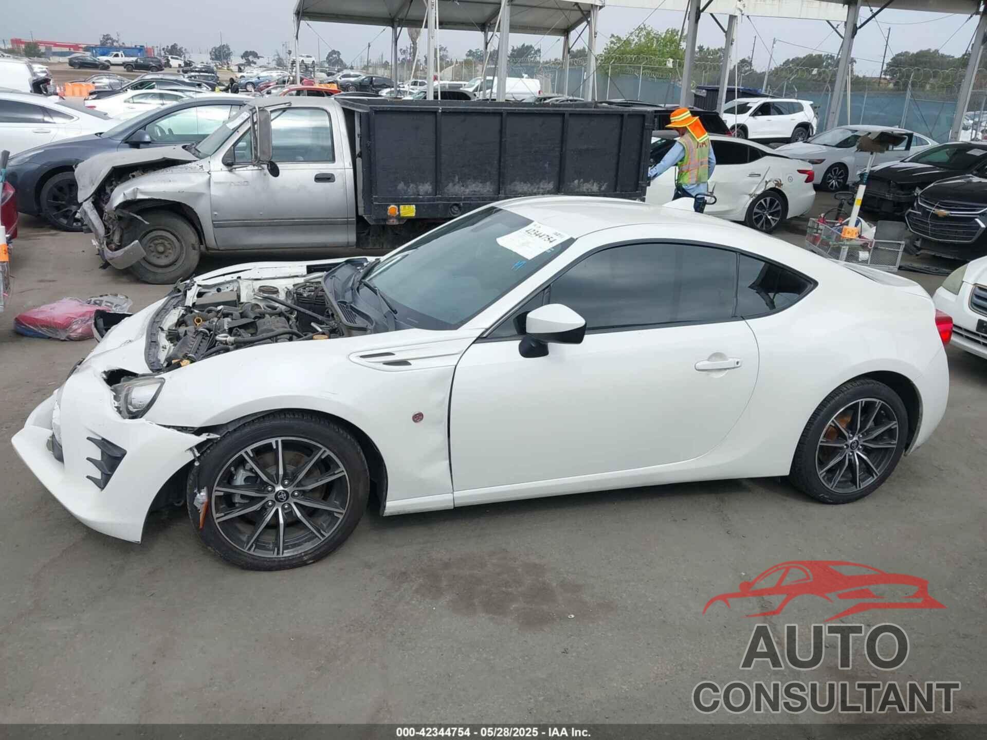 TOYOTA 86 2019 - JF1ZNAA18K8700624