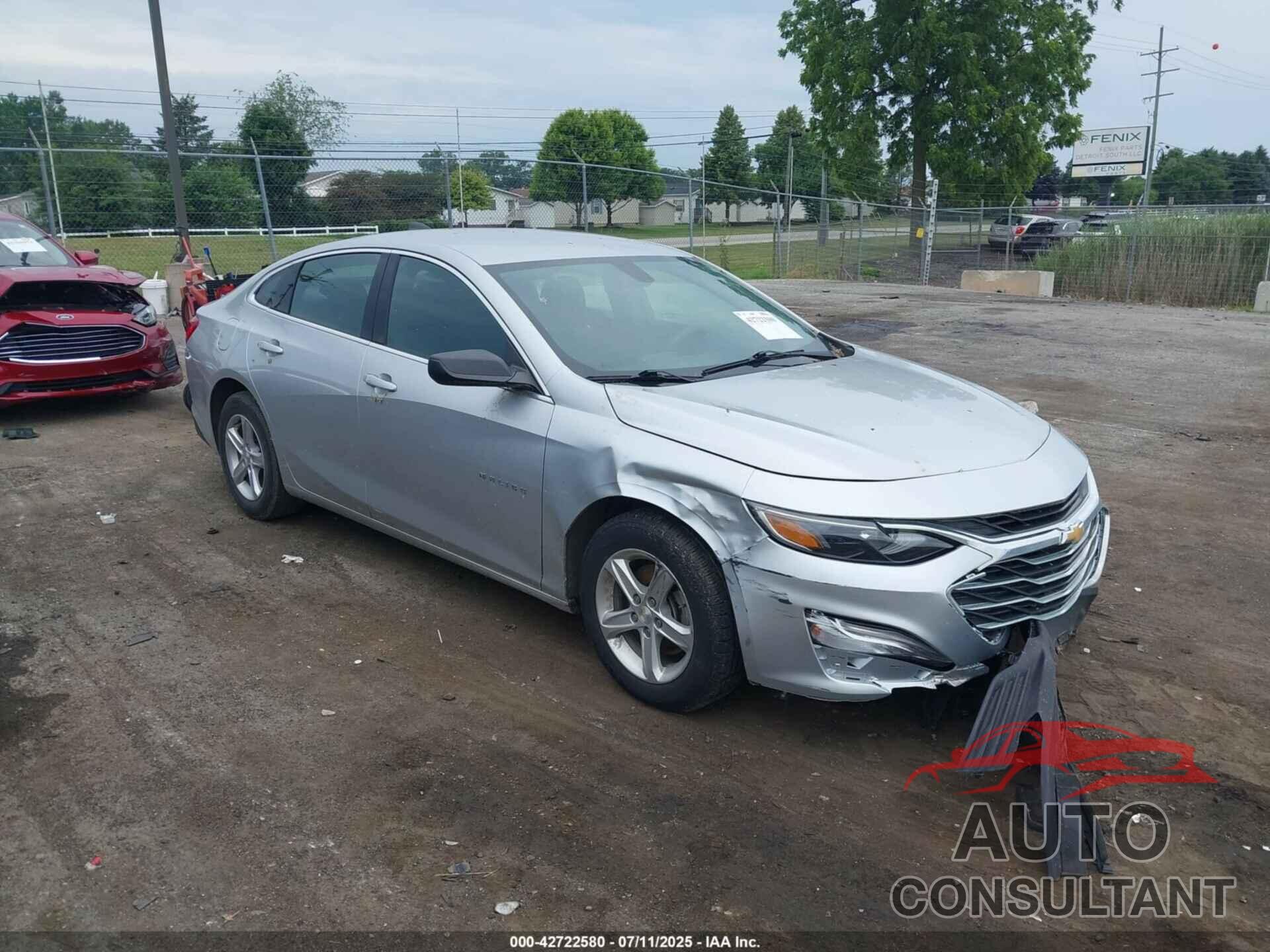 CHEVROLET MALIBU 2019 - 1G1ZB5ST3KF111785