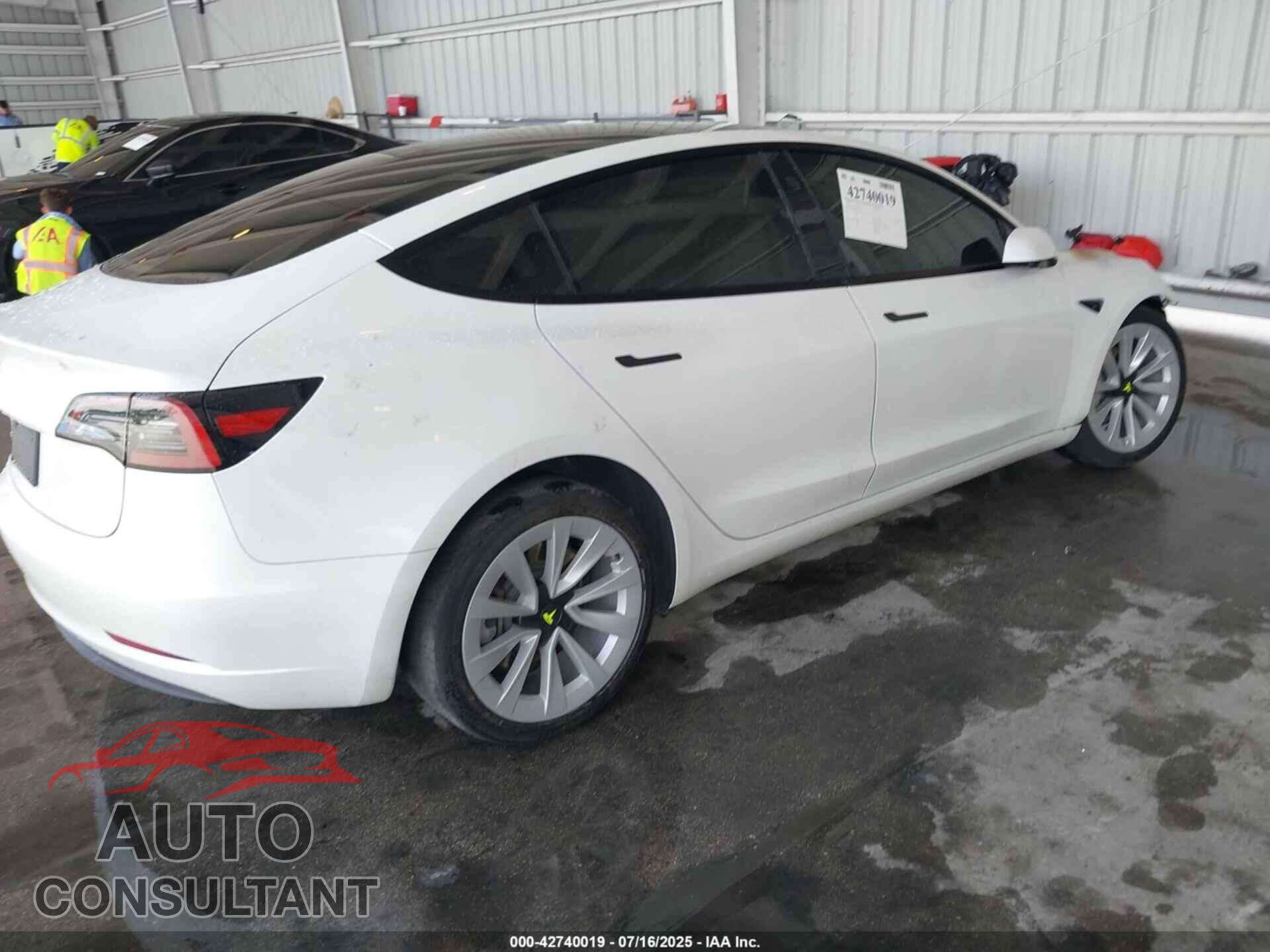 TESLA MODEL 3 2023 - 5YJ3E1EA2PF609446