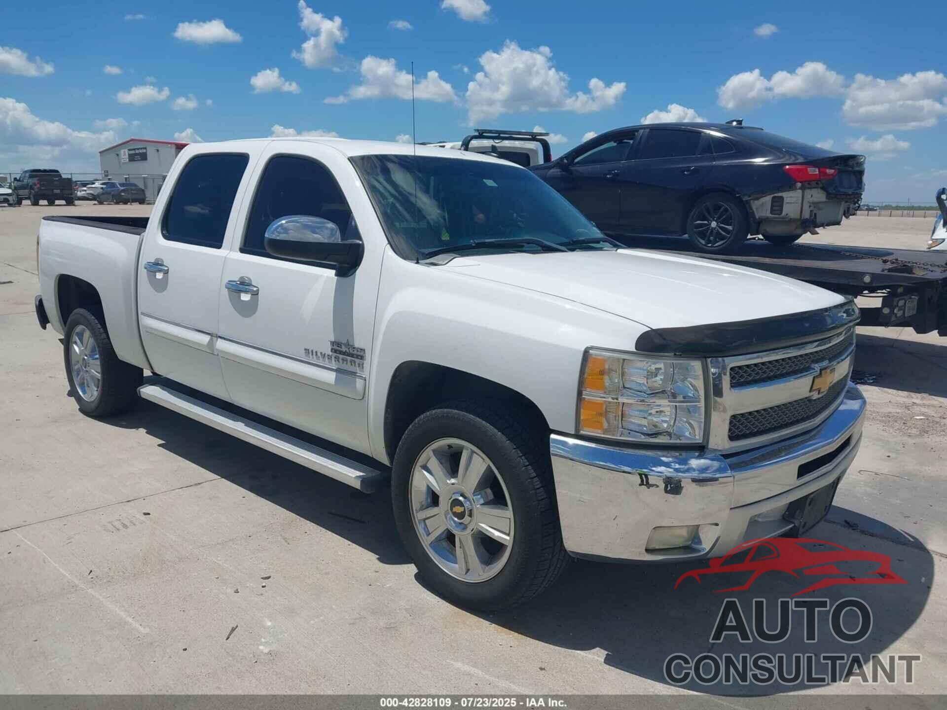 CHEVROLET SILVERADO 1500 2013 - 3GCPCSE05DG295785