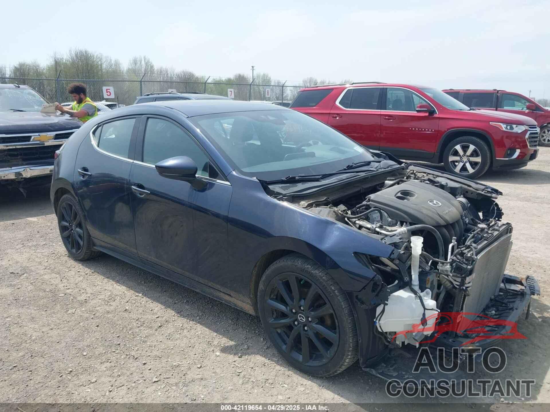 MAZDA MAZDA3 2019 - JM1BPANM4K1115882