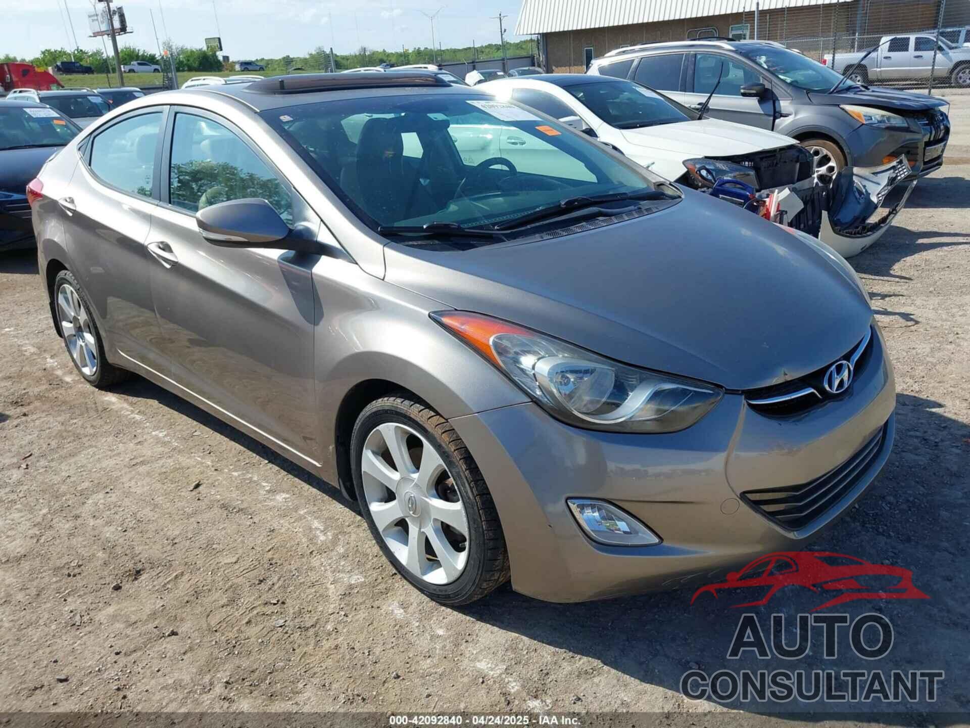 HYUNDAI ELANTRA 2013 - 5NPDH4AE1DH293170