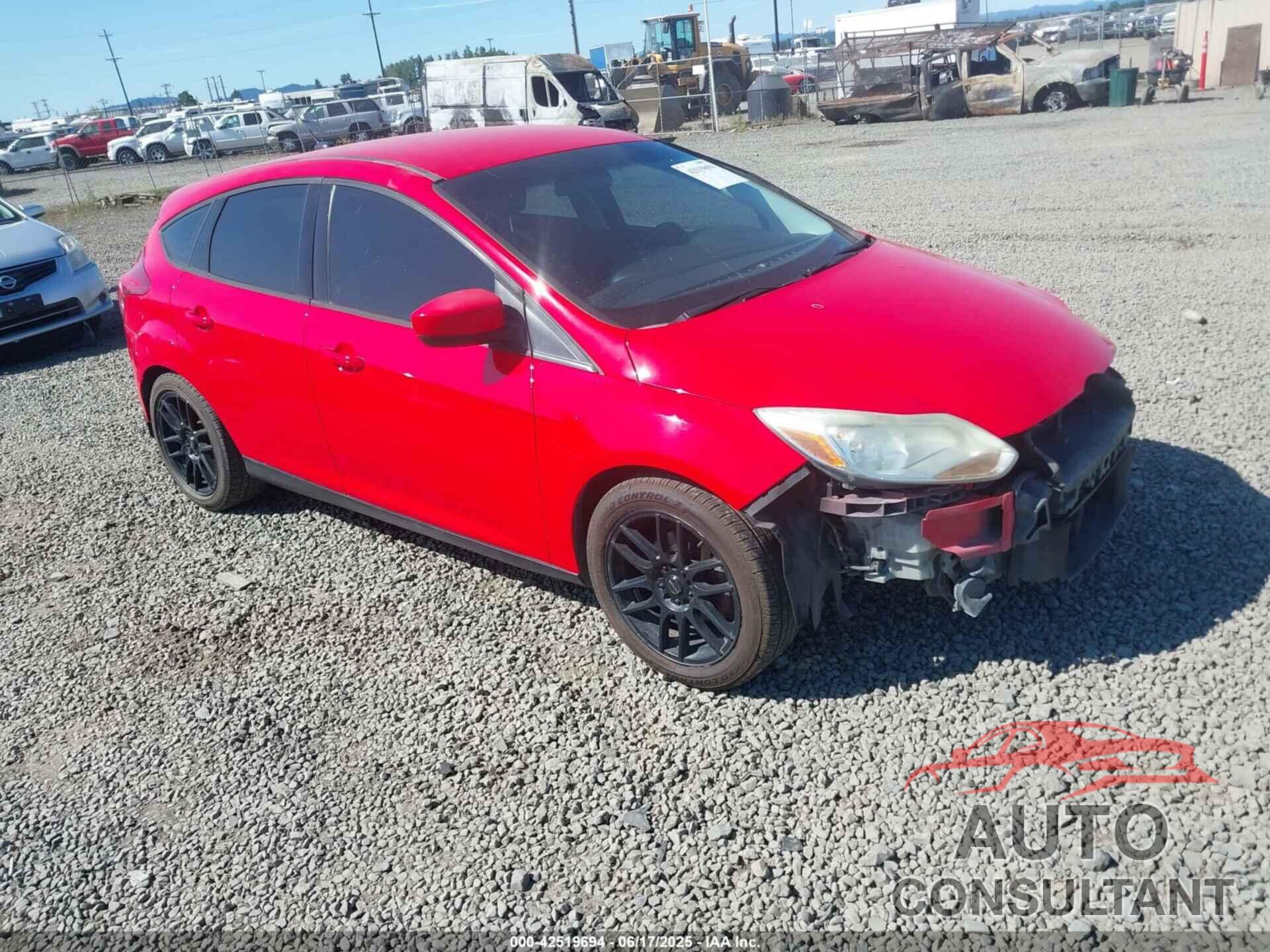 FORD FOCUS 2012 - 1FAHP3K22CL355808