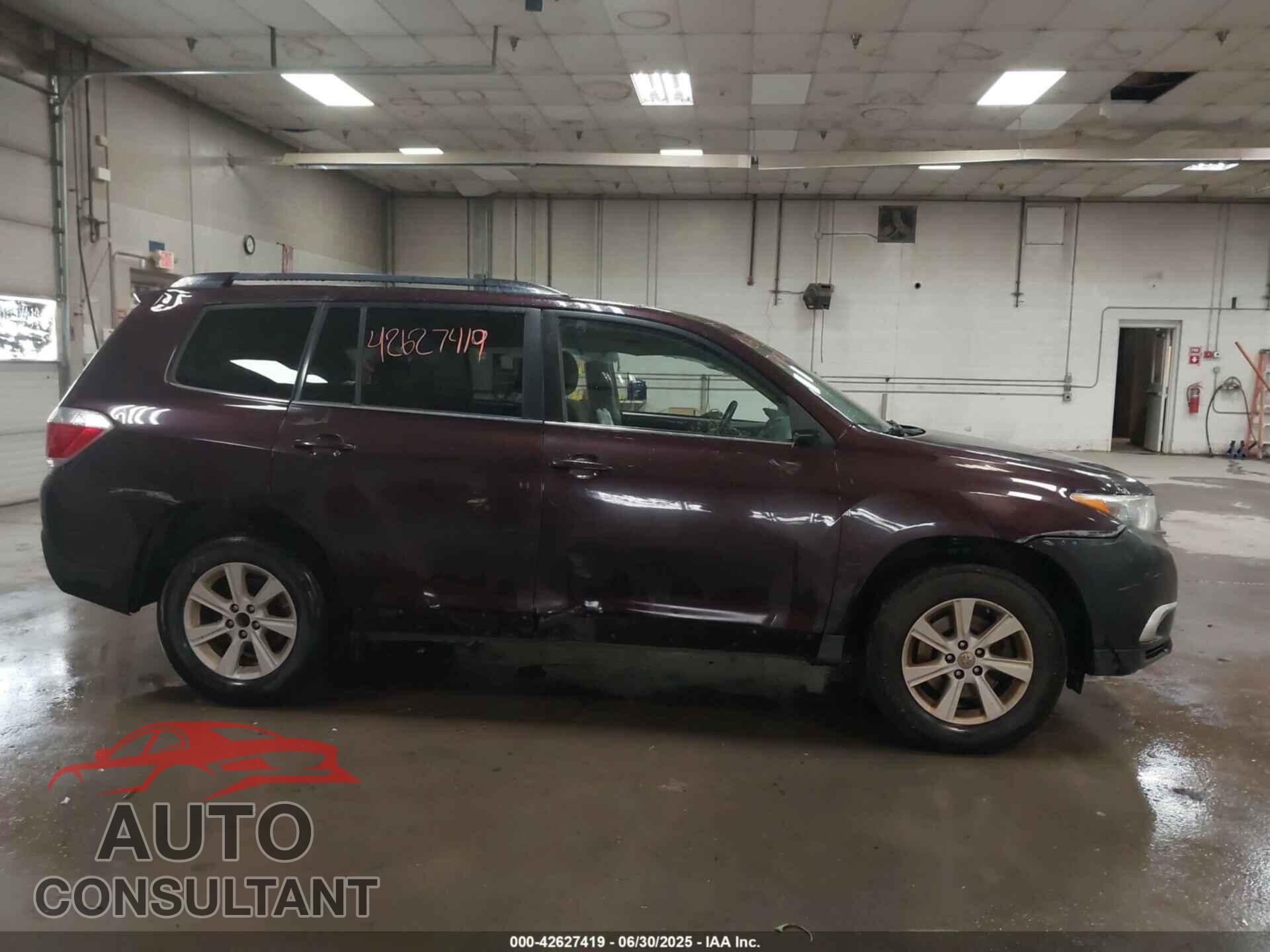 TOYOTA HIGHLANDER 2013 - 5TDBK3EH8DS209394