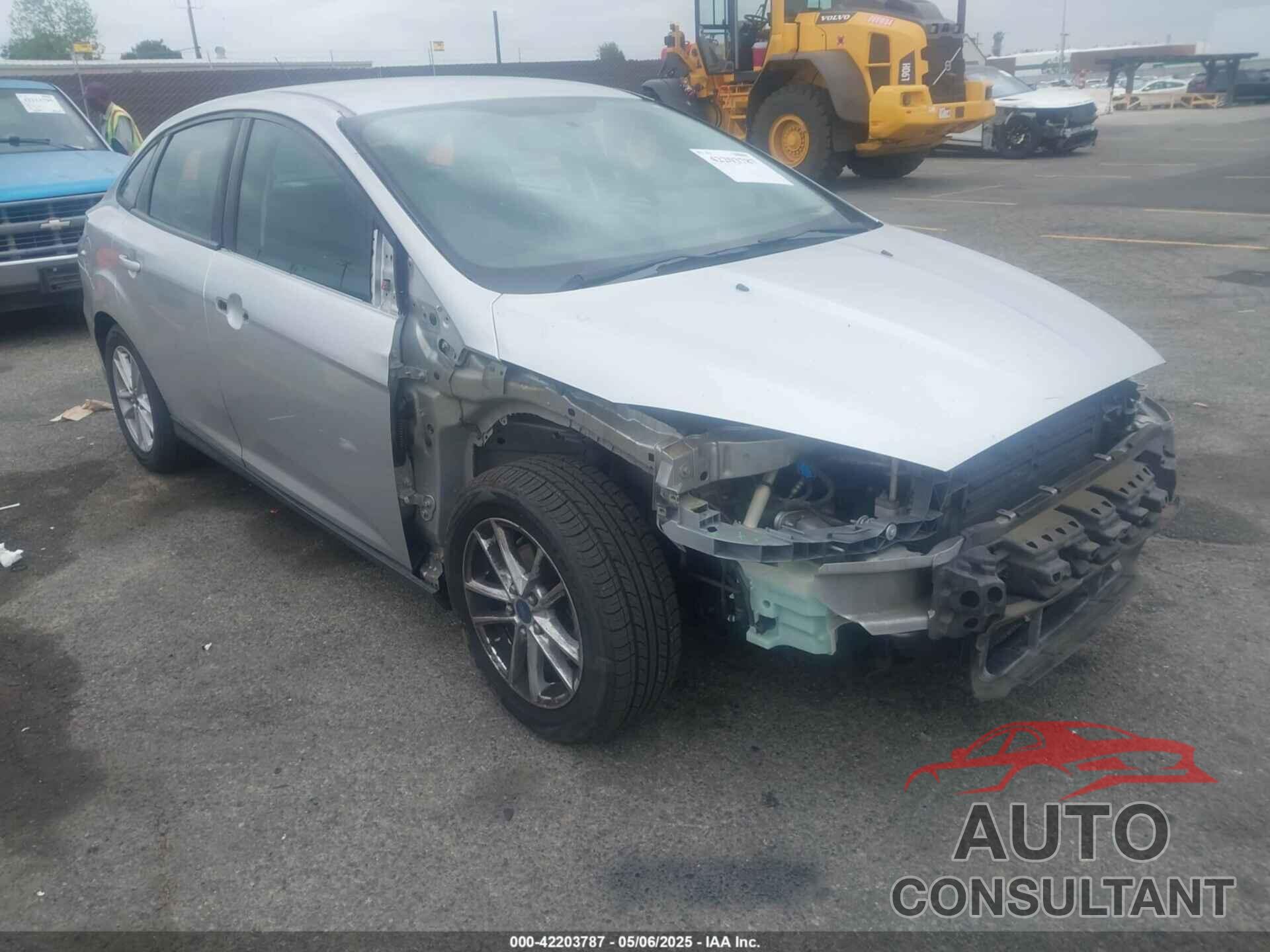 FORD FOCUS 2015 - 1FADP3F25FL335856