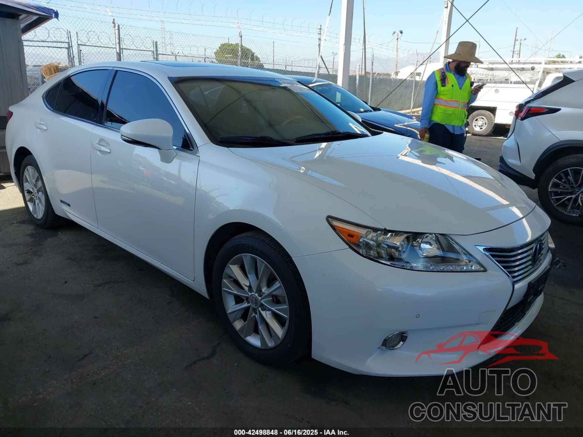 LEXUS ES 300H 2013 - JTHBW1GG6D2021010
