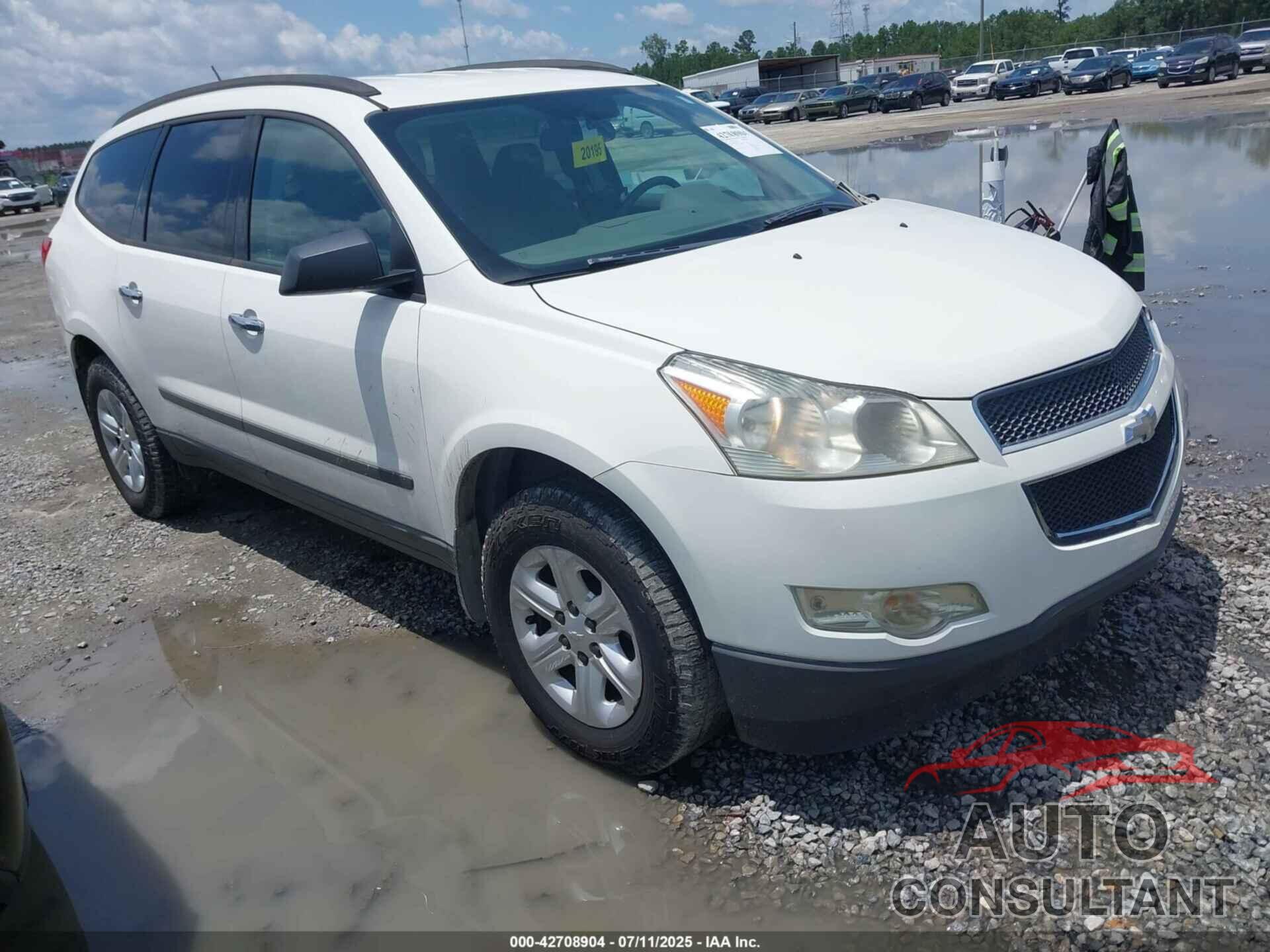 CHEVROLET TRAVERSE 2012 - 1GNKREED0CJ157203