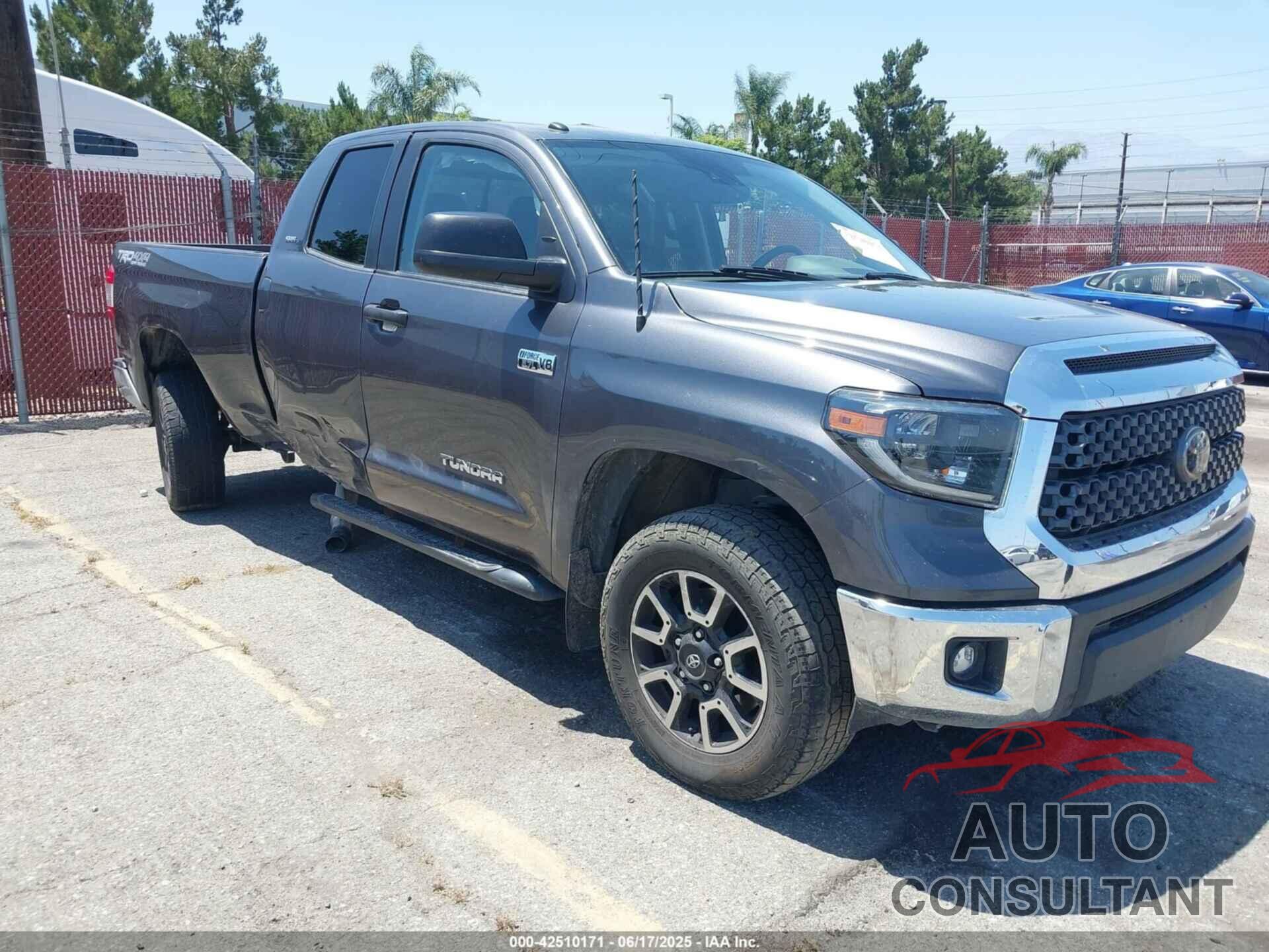 TOYOTA TUNDRA 2019 - 5TFUY5F13KX829842