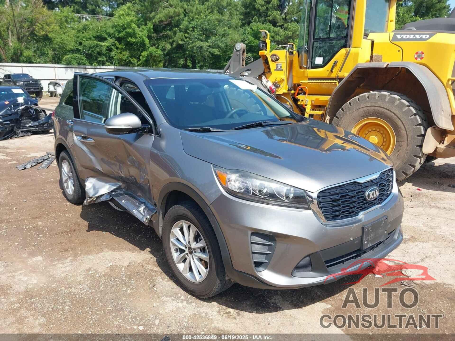 KIA SORENTO 2019 - 5XYPG4A37KG450378